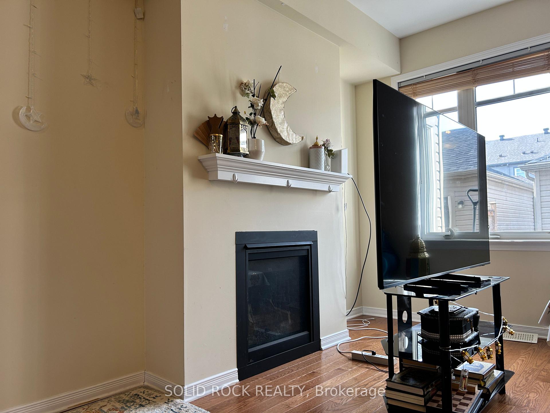 Photo 6 of 151 Springbeauty Avenue S, Ottawa, Barrhaven - Longfields — HOMEH