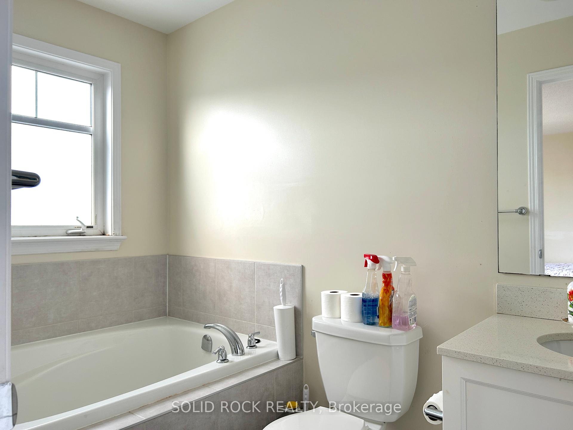 Photo 18 of 151 Springbeauty Avenue S, Ottawa, Barrhaven - Longfields — HOMEH