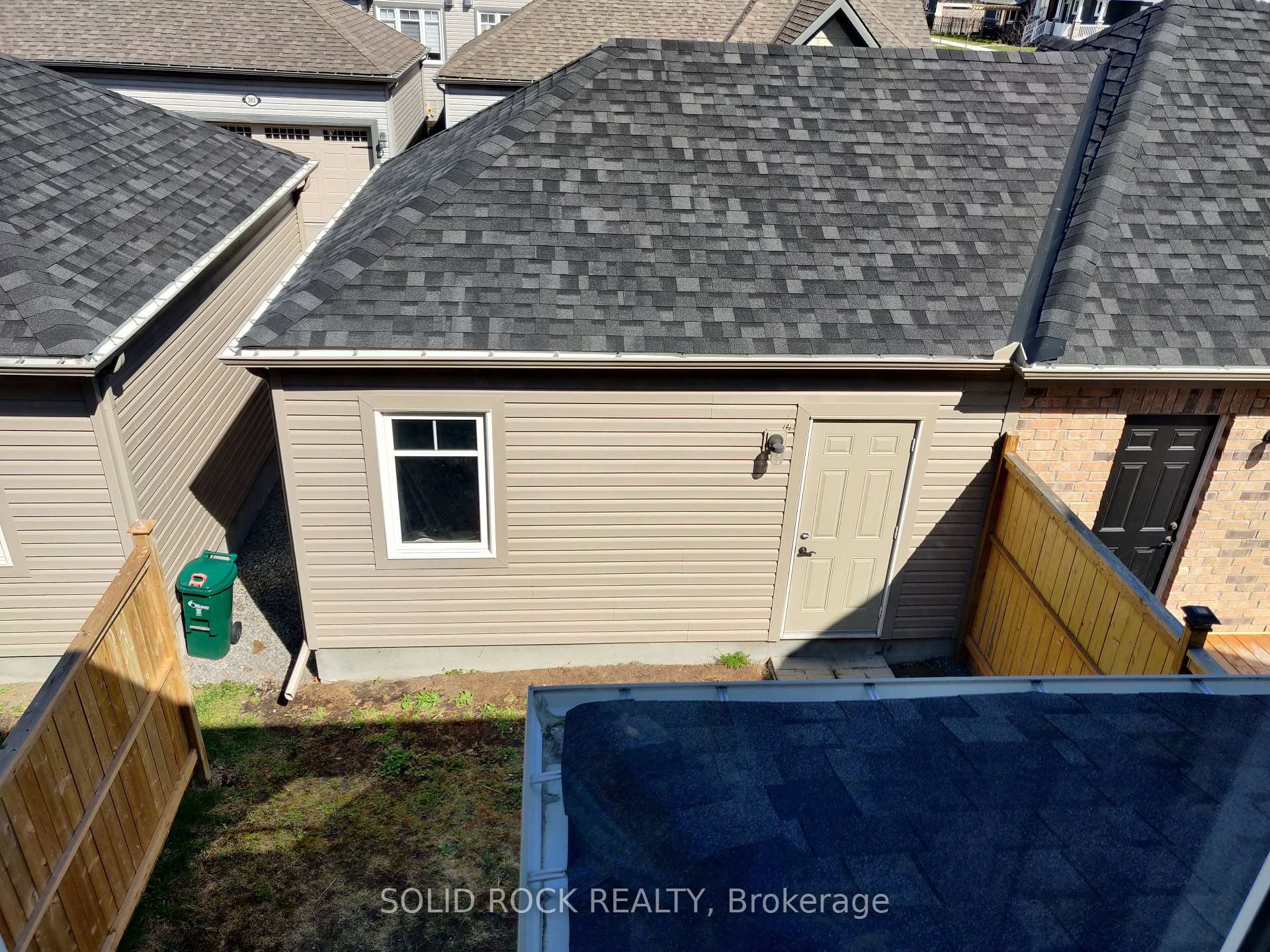 Photo 32 of 151 Springbeauty Avenue S, Ottawa, Barrhaven - Longfields — HOMEH