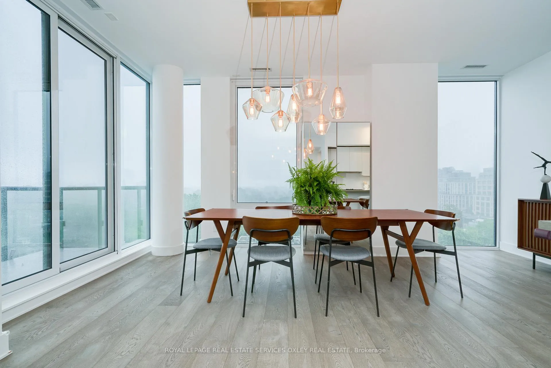 Photo 7 of Unit 1002, 128 Pears Avenue, Toronto, The Annex — HOMEH