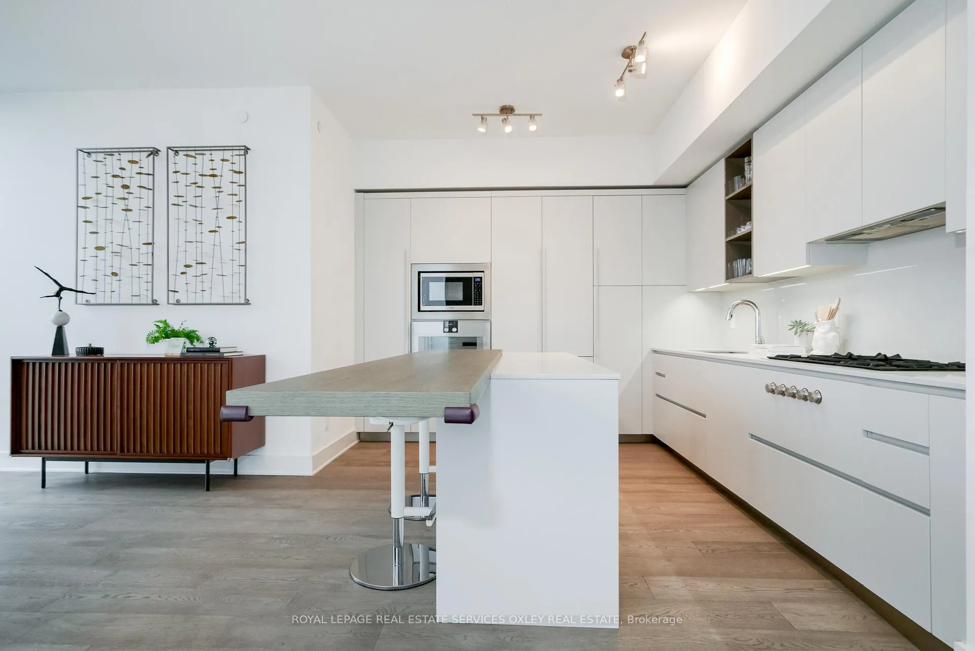 Photo 11 of Unit 1002, 128 Pears Avenue, Toronto, The Annex — HOMEH