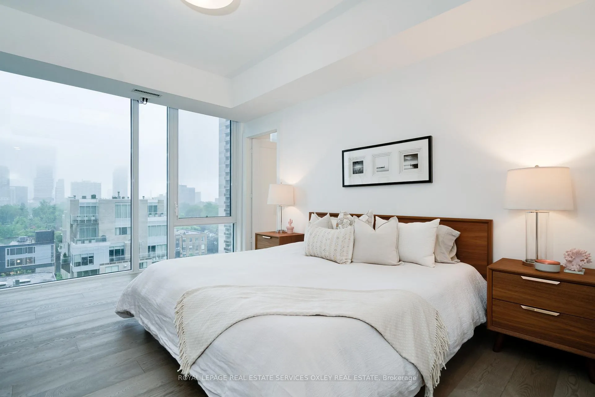 Photo 14 of Unit 1002, 128 Pears Avenue, Toronto, The Annex — HOMEH