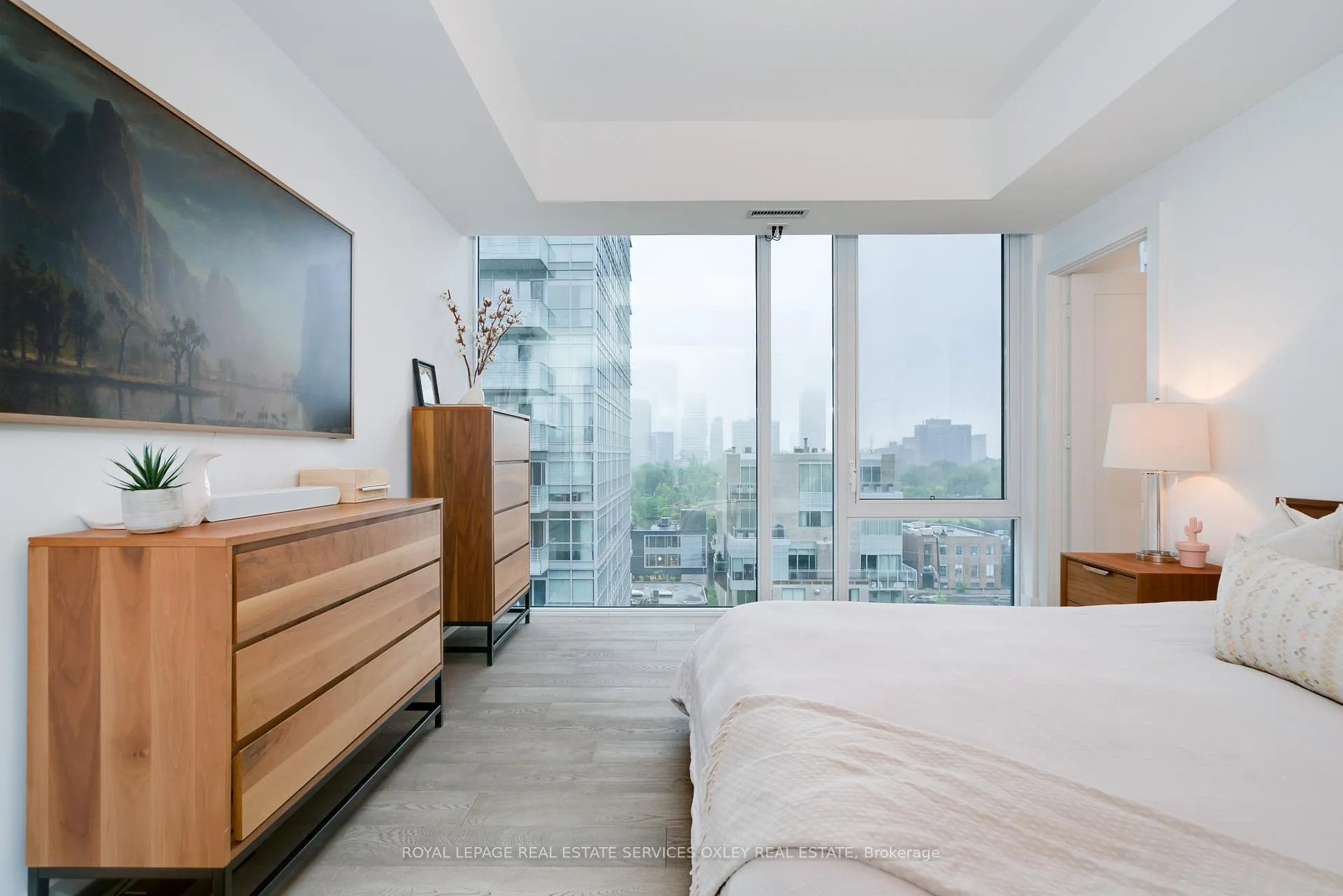 Photo 16 of Unit 1002, 128 Pears Avenue, Toronto, The Annex — HOMEH