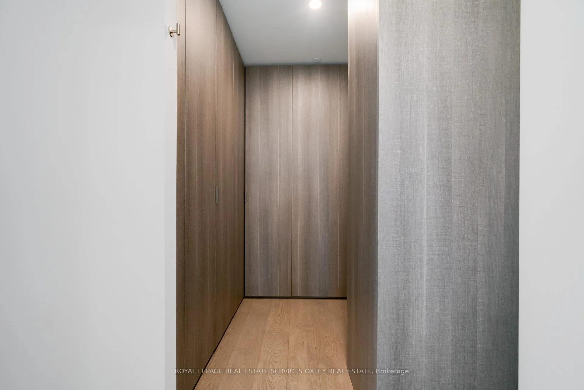 Photo 18 of Unit 1002, 128 Pears Avenue, Toronto, The Annex — HOMEH