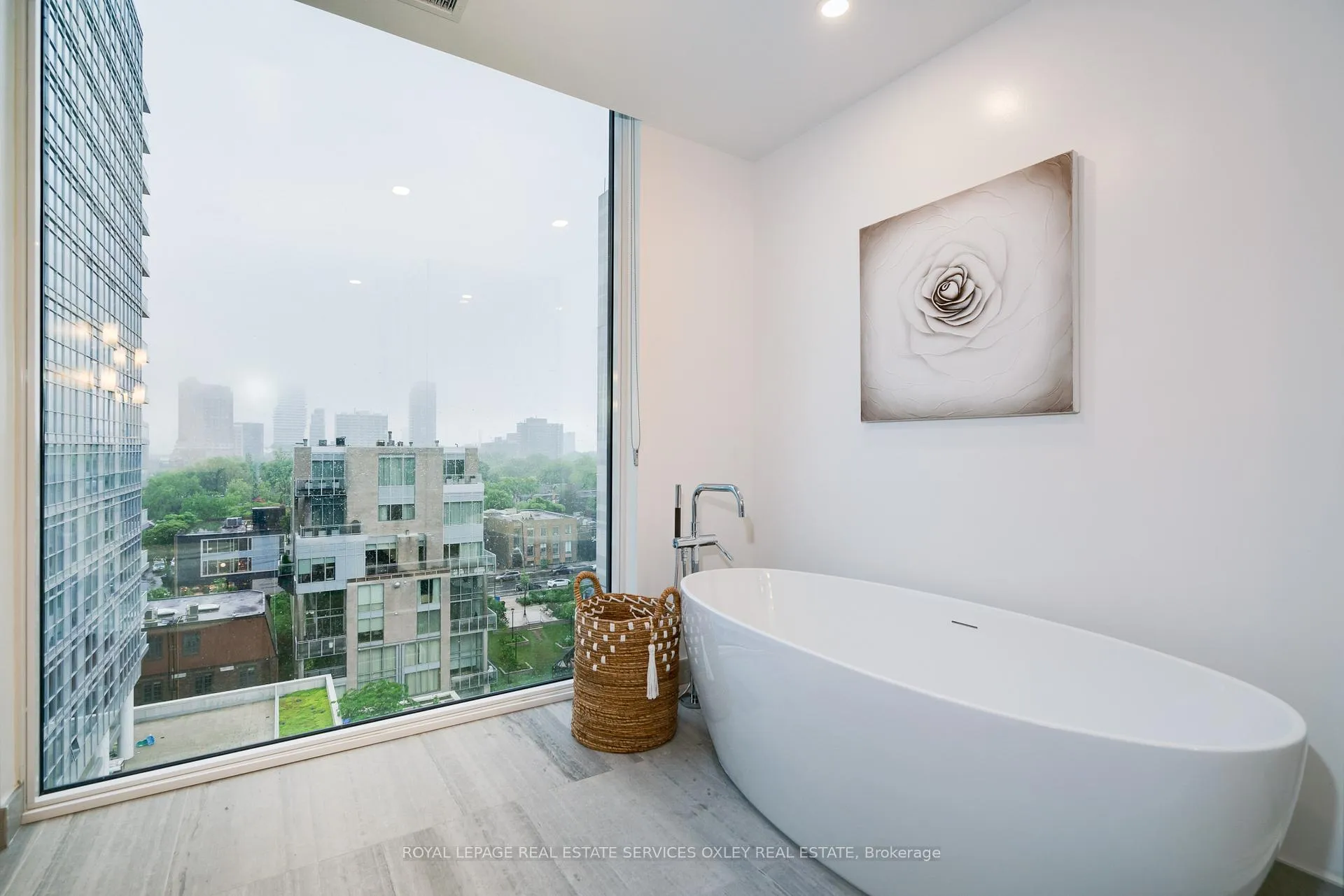 Photo 21 of Unit 1002, 128 Pears Avenue, Toronto, The Annex — HOMEH