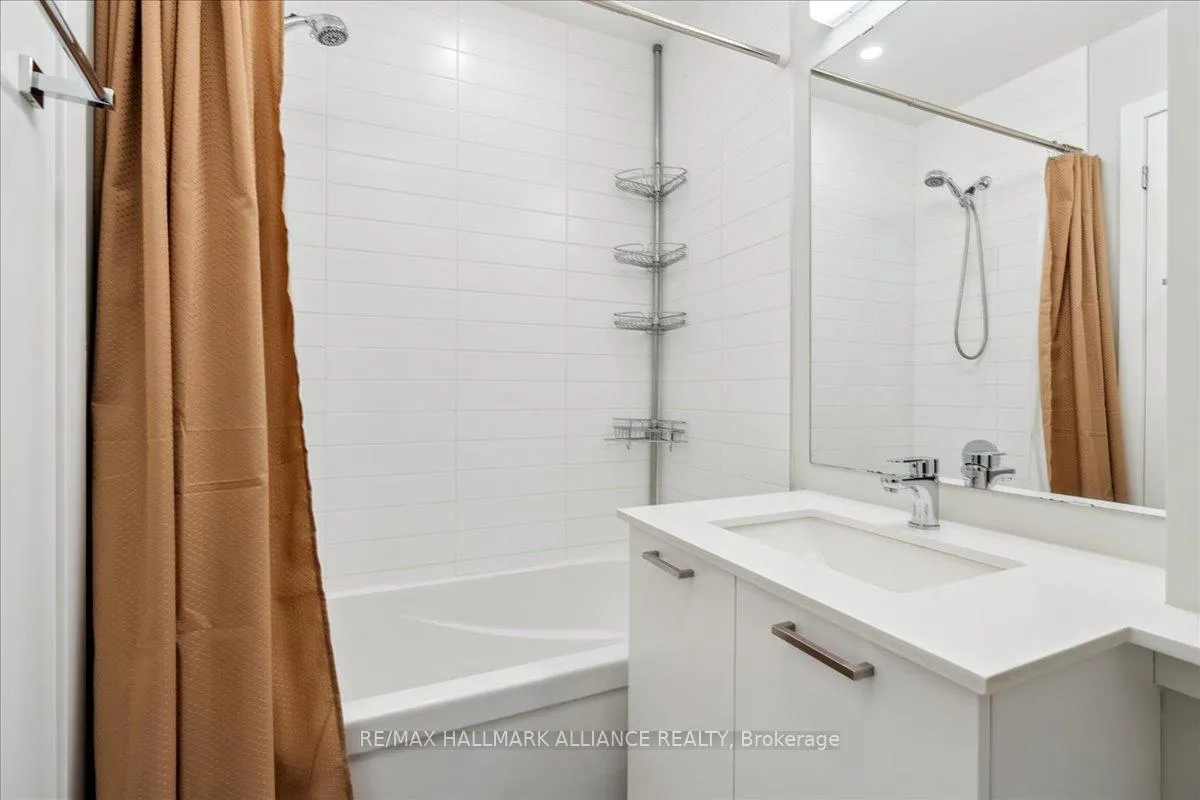 Photo 11 of Unit 402, 479 Charlton Avenue E, Hamilton, Stinson — HOMEH