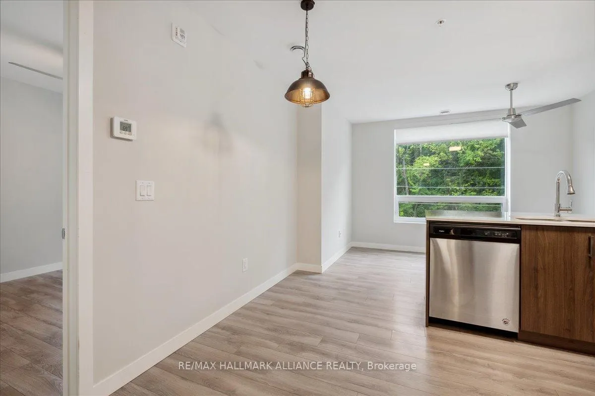 Photo 18 of Unit 402, 479 Charlton Avenue E, Hamilton, Stinson — HOMEH
