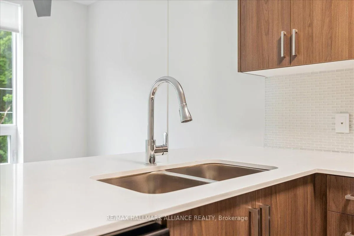 Photo 21 of Unit 402, 479 Charlton Avenue E, Hamilton, Stinson — HOMEH