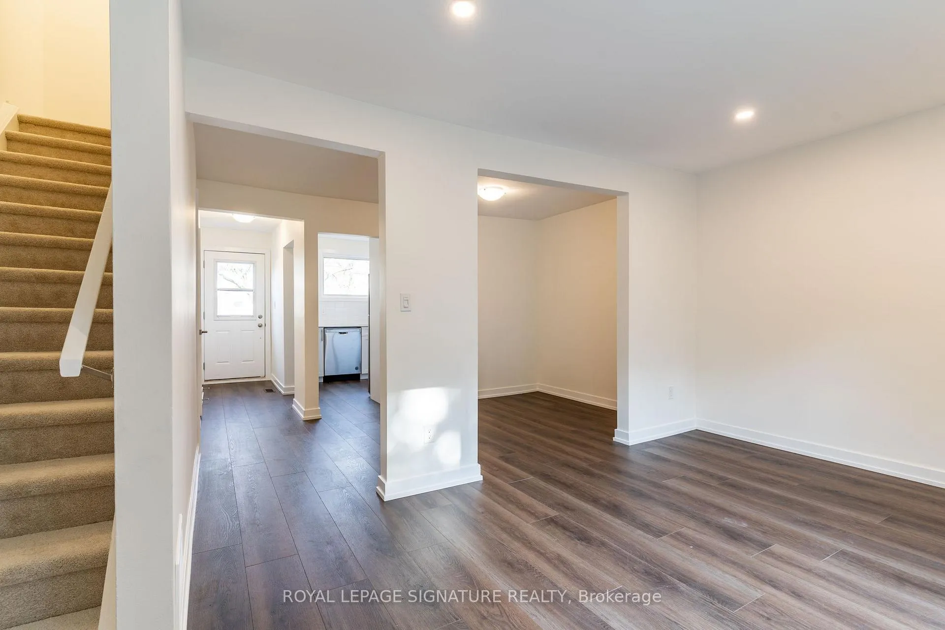 Photo 5 of 74 Woodman Drive N, Hamilton, Kentley — HOMEH