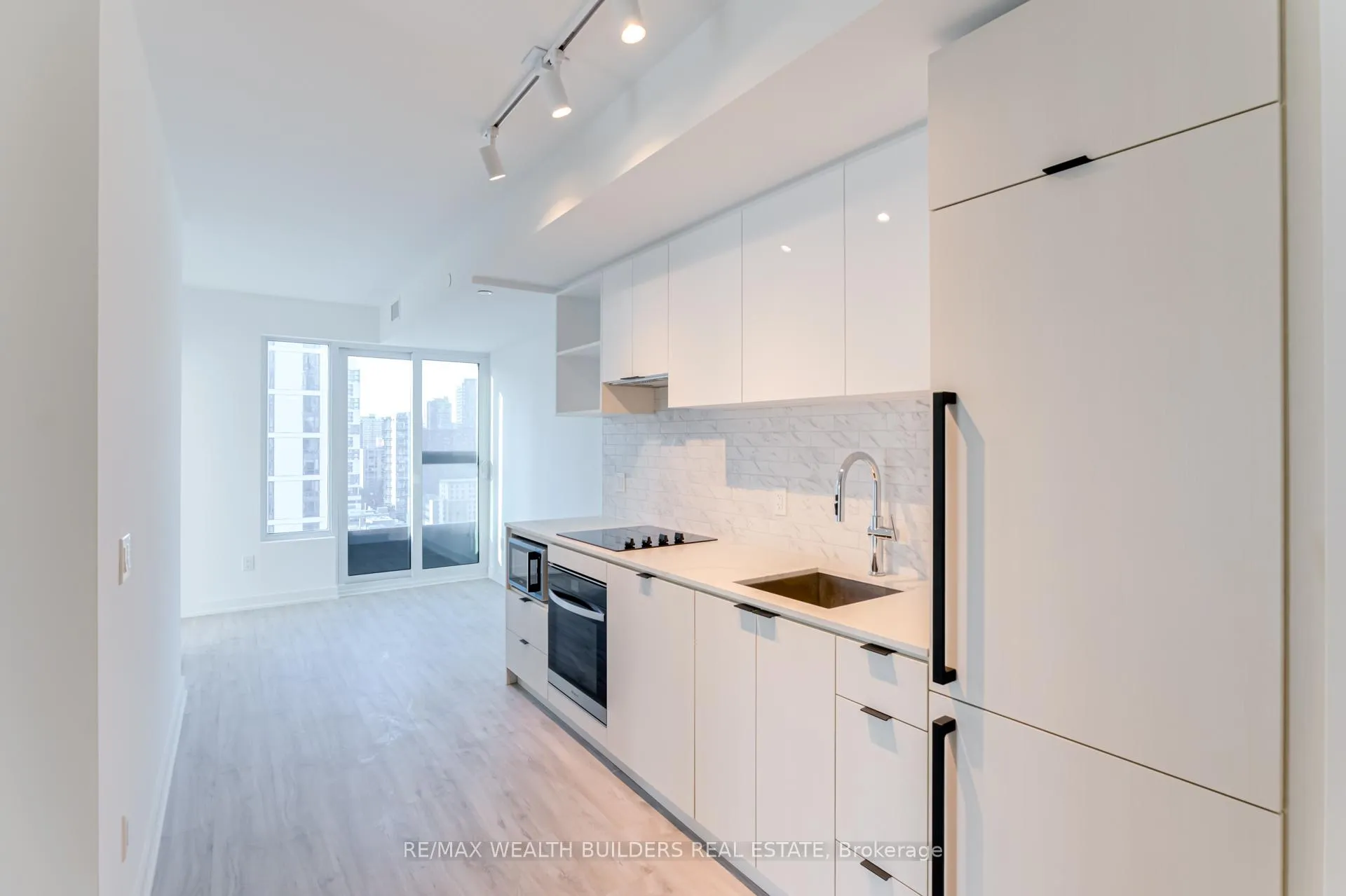 Photo 11 of Unit 2203, 252 Church Street, Toronto, Church-Yonge Corridor — HOMEH