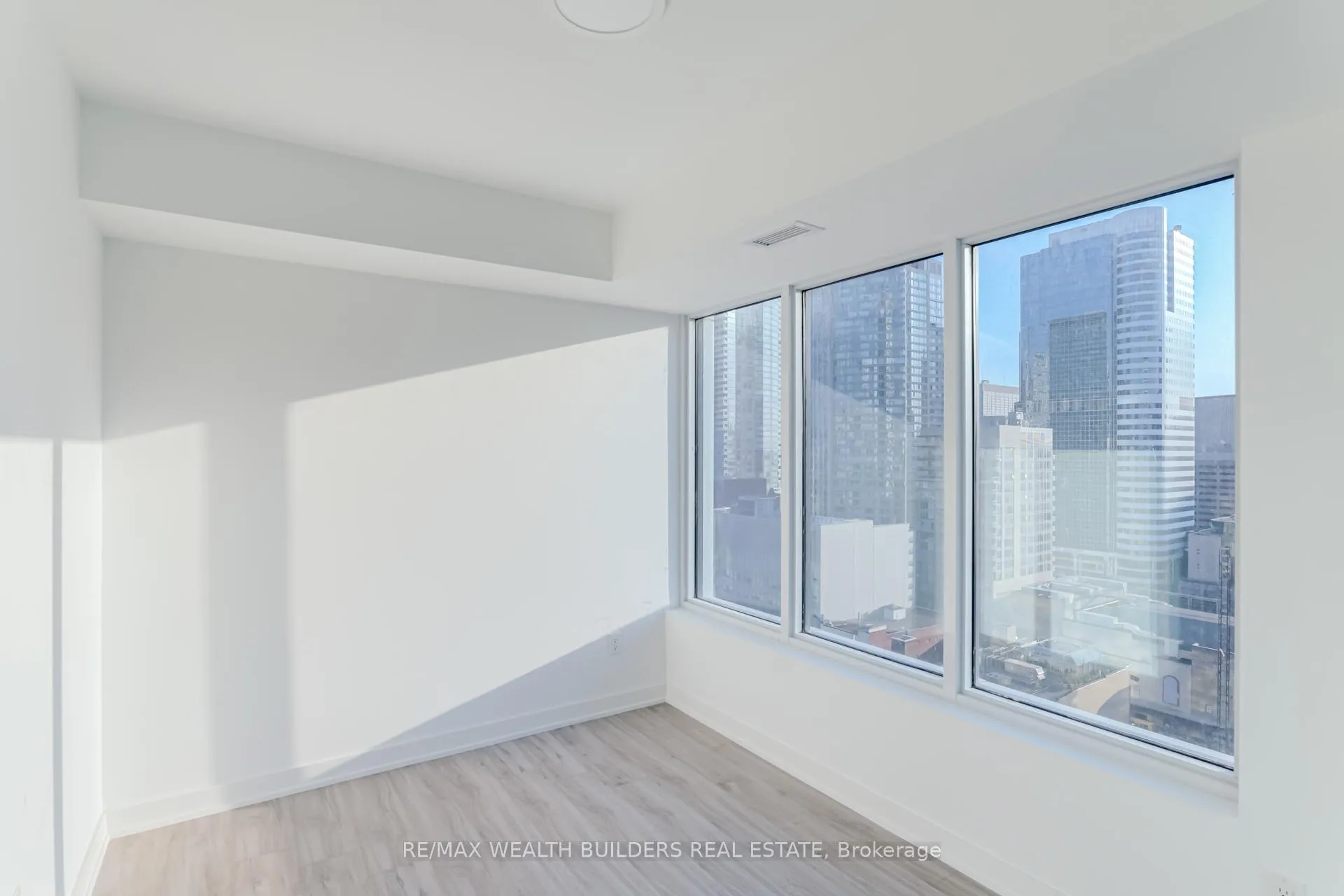 Photo 16 of Unit 2203, 252 Church Street, Toronto, Church-Yonge Corridor — HOMEH
