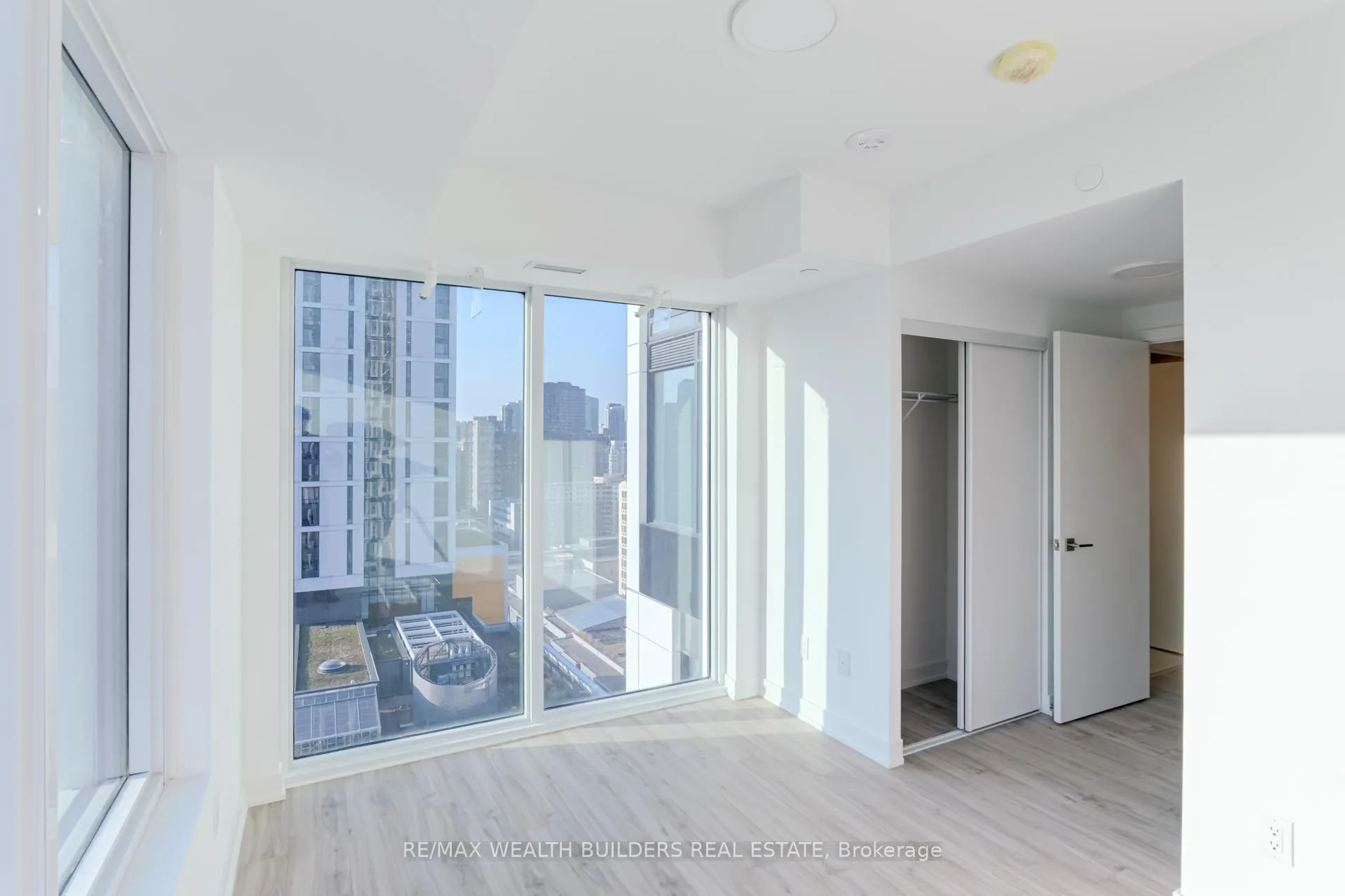 Photo 17 of Unit 2203, 252 Church Street, Toronto, Church-Yonge Corridor — HOMEH