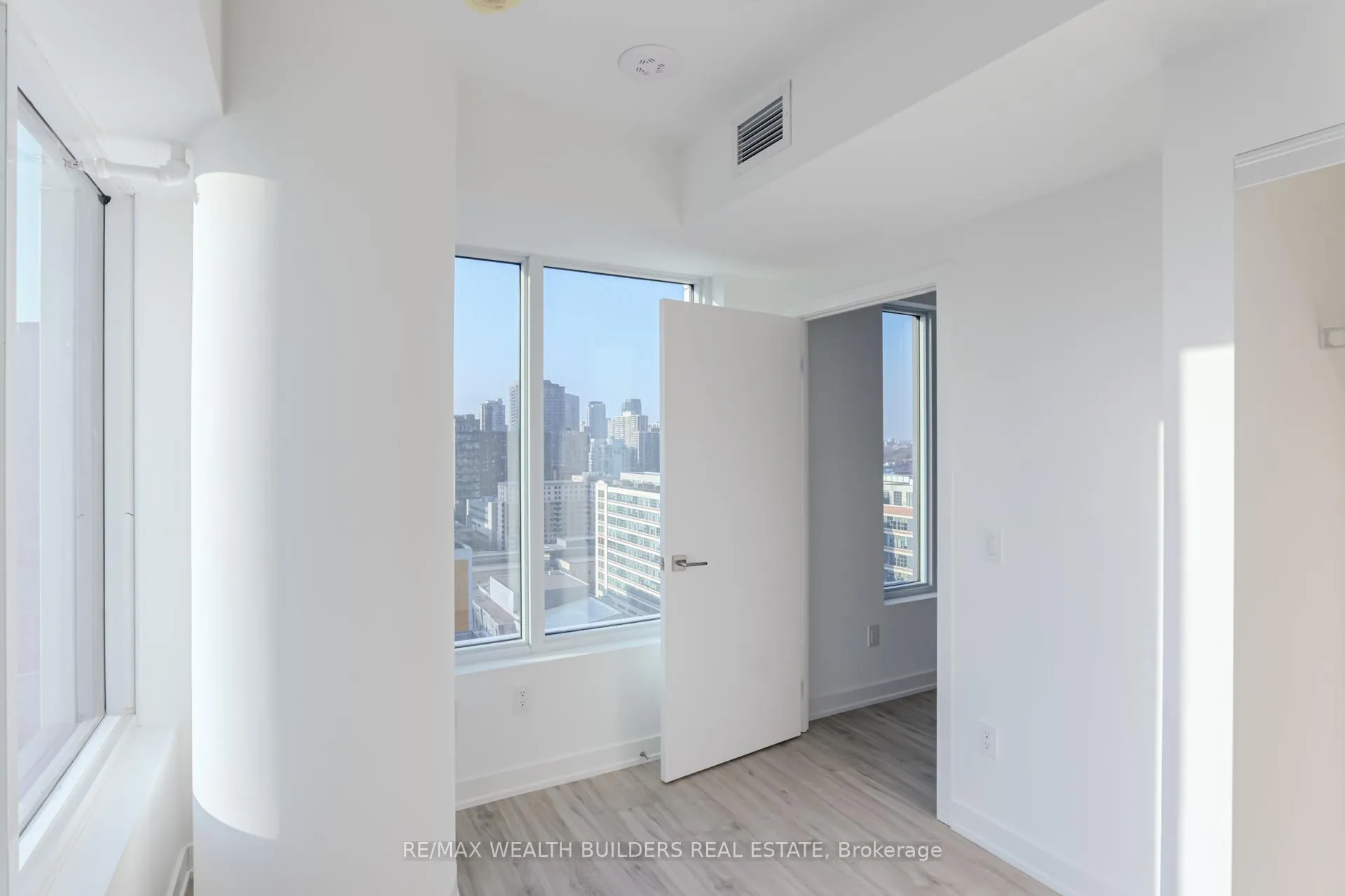 Photo 22 of Unit 2203, 252 Church Street, Toronto, Church-Yonge Corridor — HOMEH