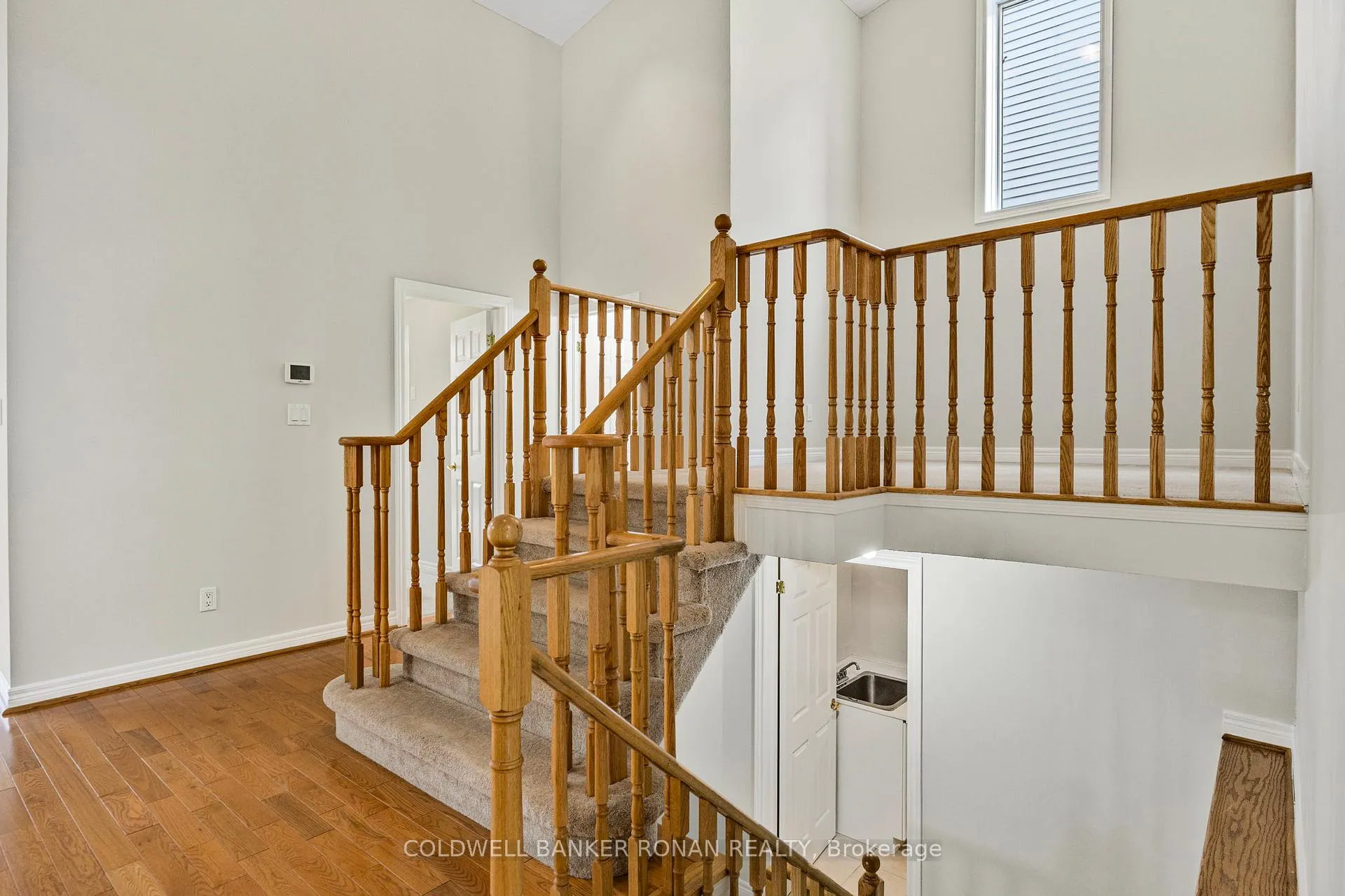 Photo 5 of Unit 9, 8 Malibu Manor W, New Tecumseth, Alliston — HOMEH