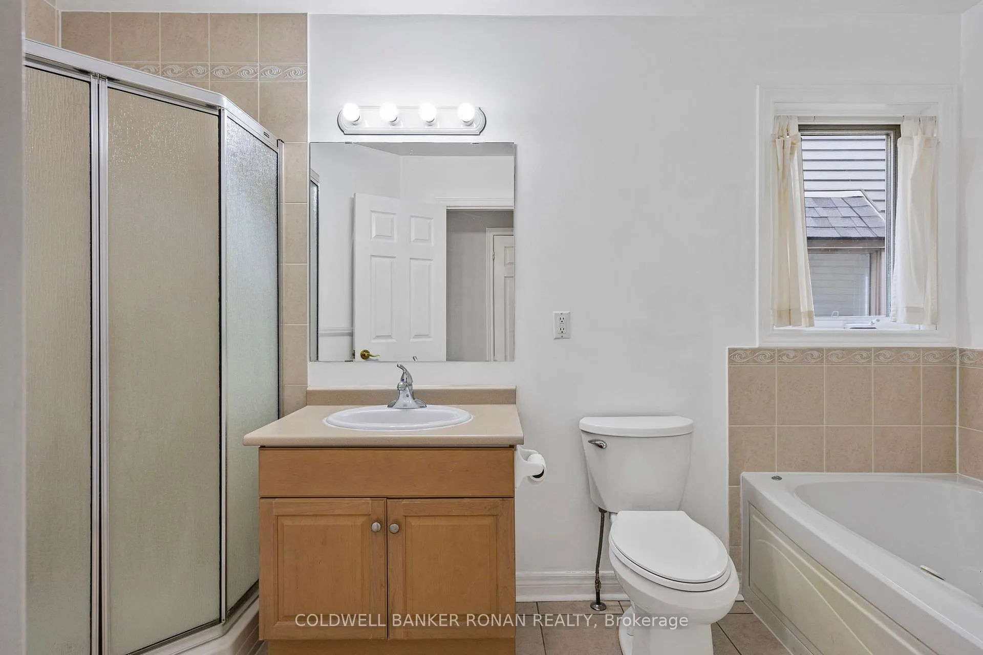 Photo 18 of Unit 9, 8 Malibu Manor W, New Tecumseth, Alliston — HOMEH