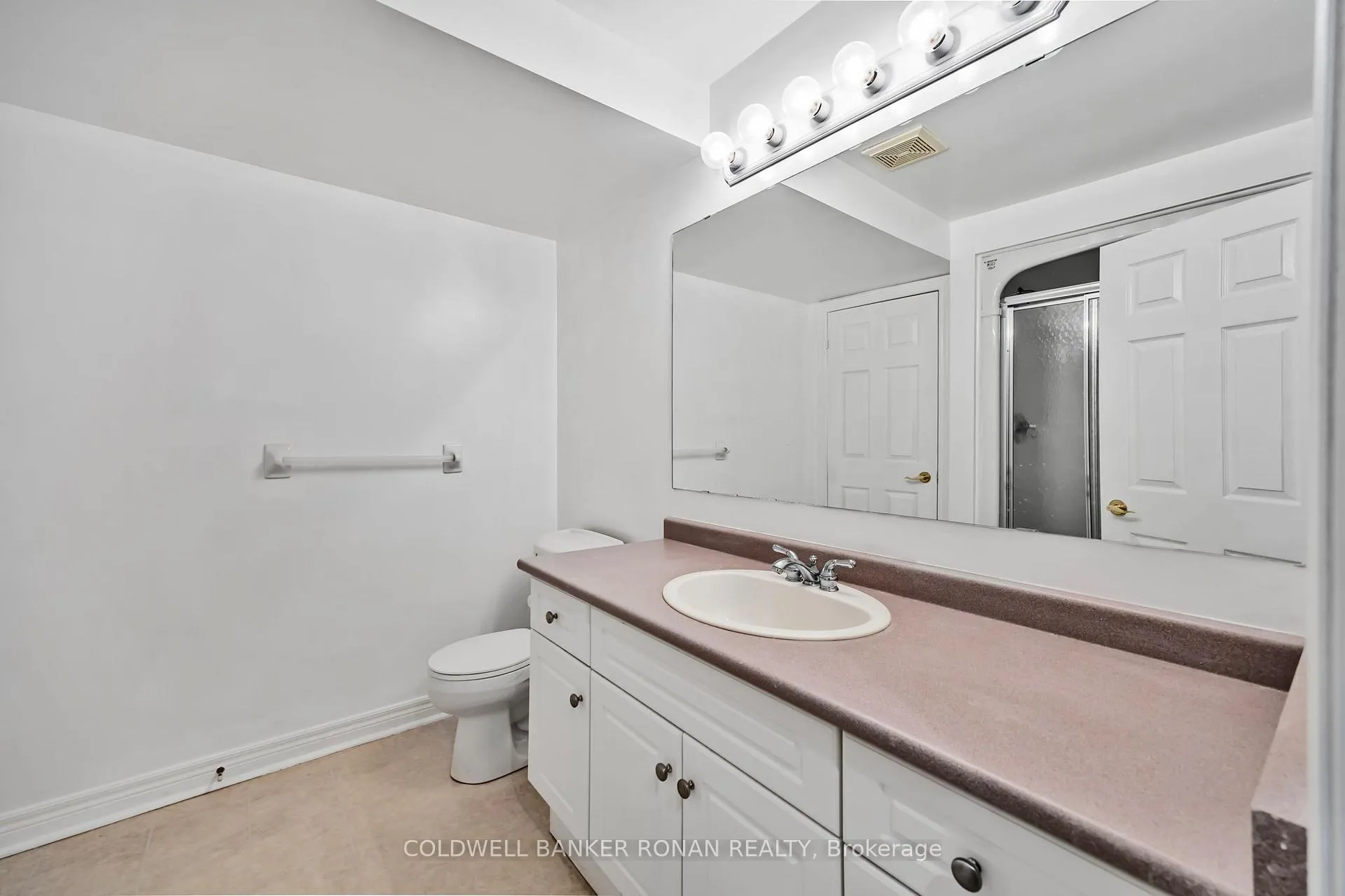 Photo 38 of Unit 9, 8 Malibu Manor W, New Tecumseth, Alliston — HOMEH