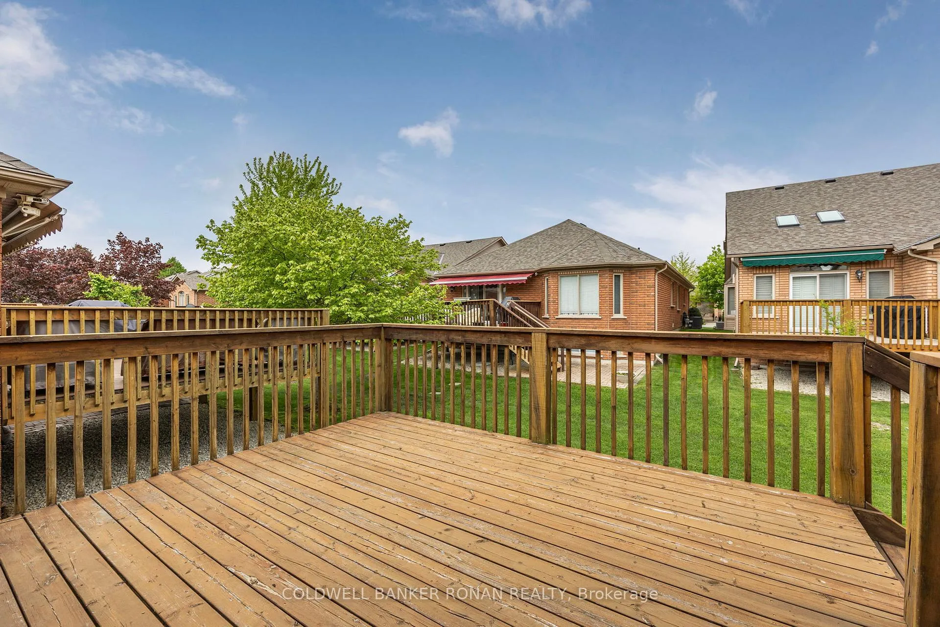 Photo 43 of Unit 9, 8 Malibu Manor W, New Tecumseth, Alliston — HOMEH