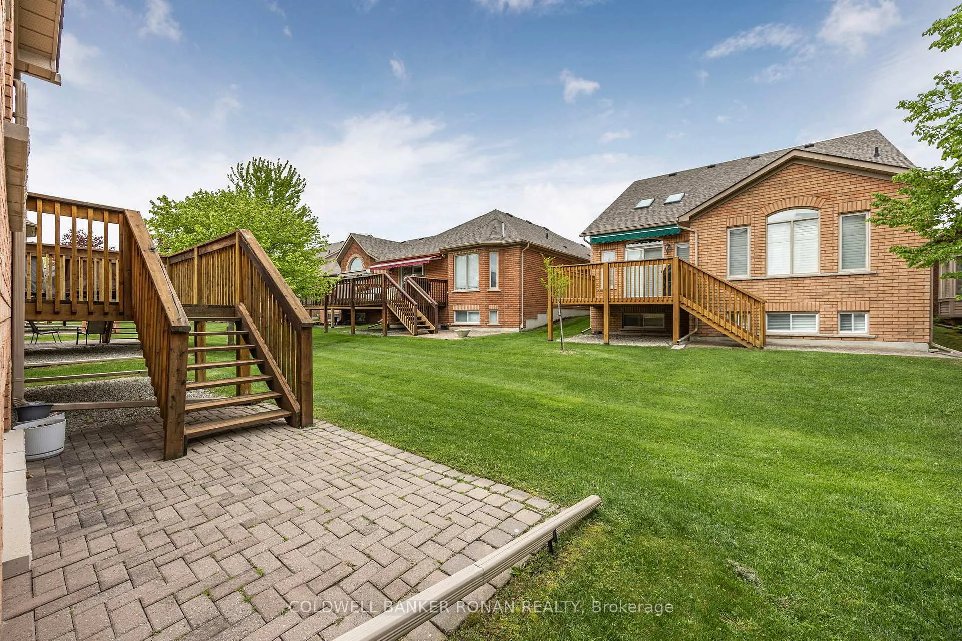 Photo 44 of Unit 9, 8 Malibu Manor W, New Tecumseth, Alliston — HOMEH