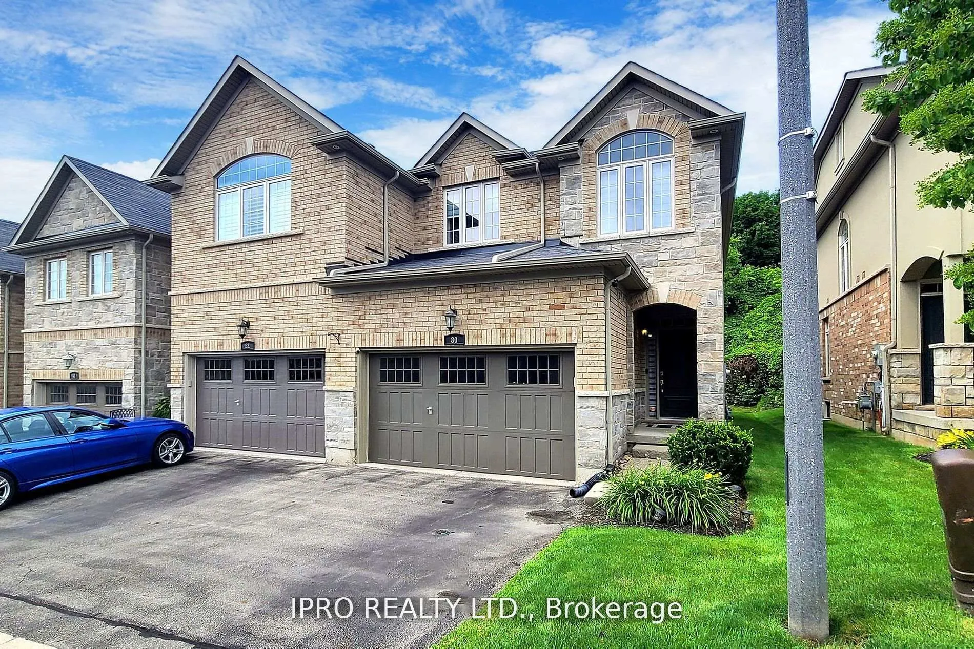 Photo 1 of 80 Oakhaven Place, Hamilton, Ancaster — HOMEH