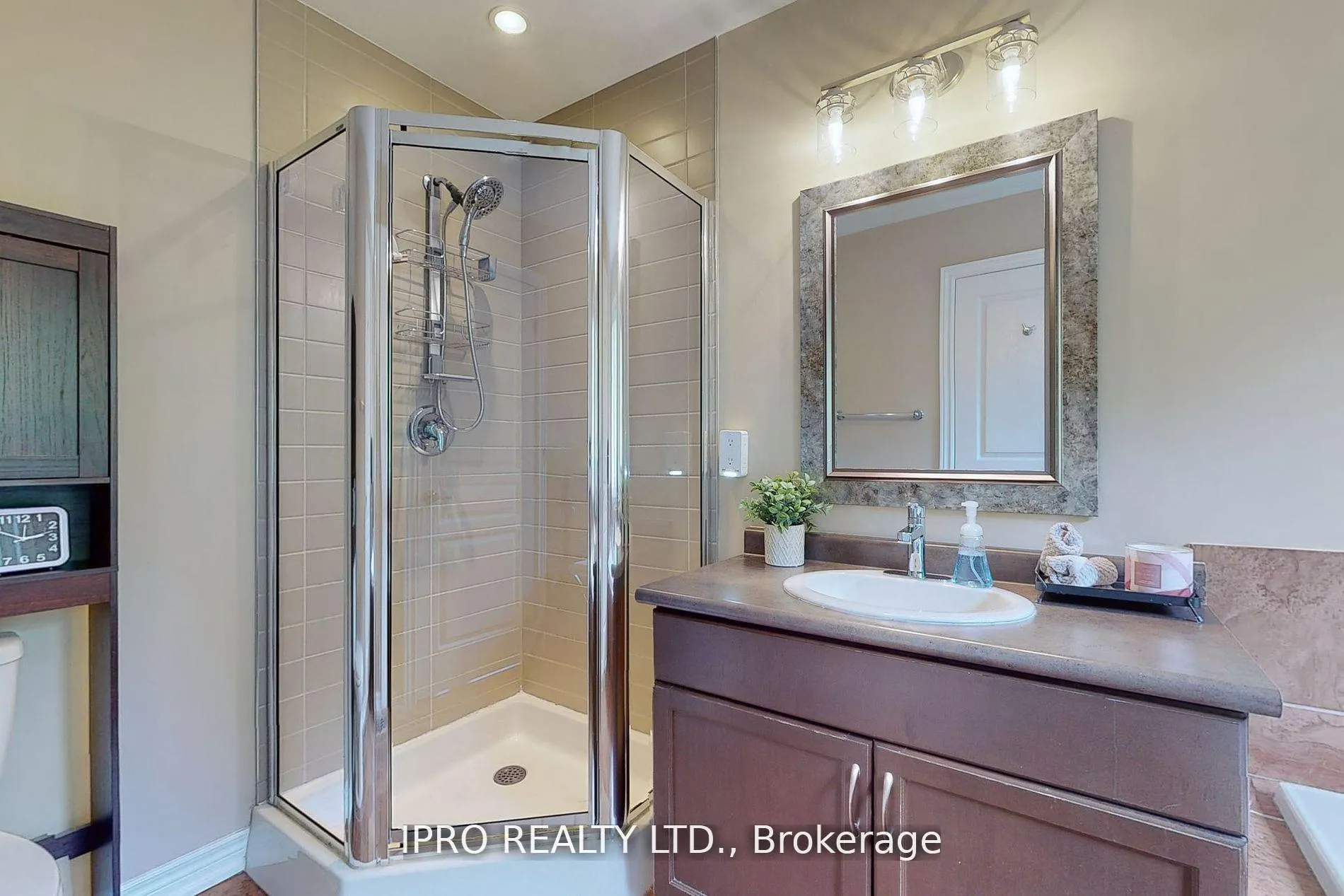 Photo 20 of 80 Oakhaven Place, Hamilton, Ancaster — HOMEH