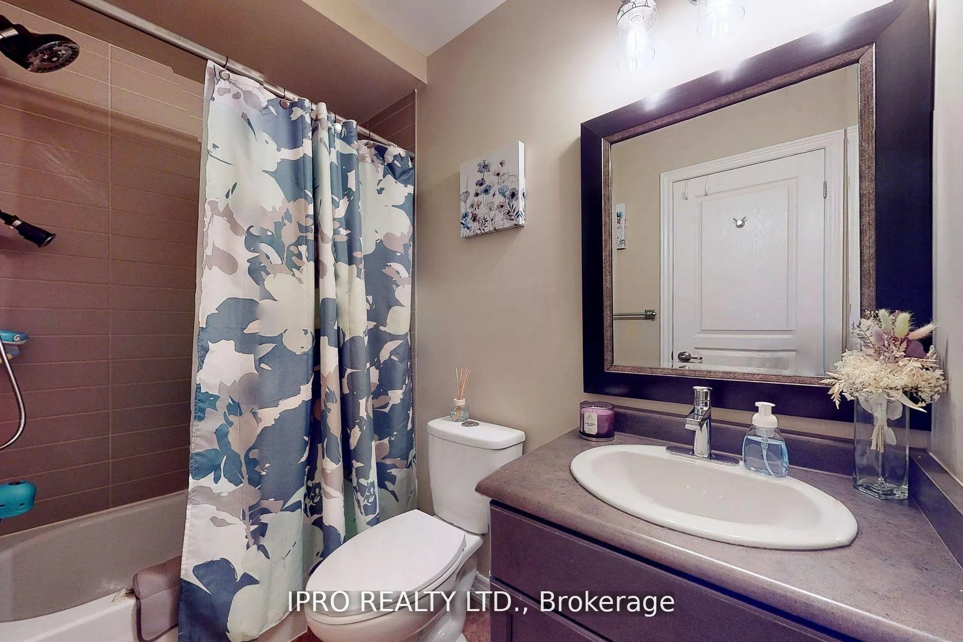 Photo 26 of 80 Oakhaven Place, Hamilton, Ancaster — HOMEH