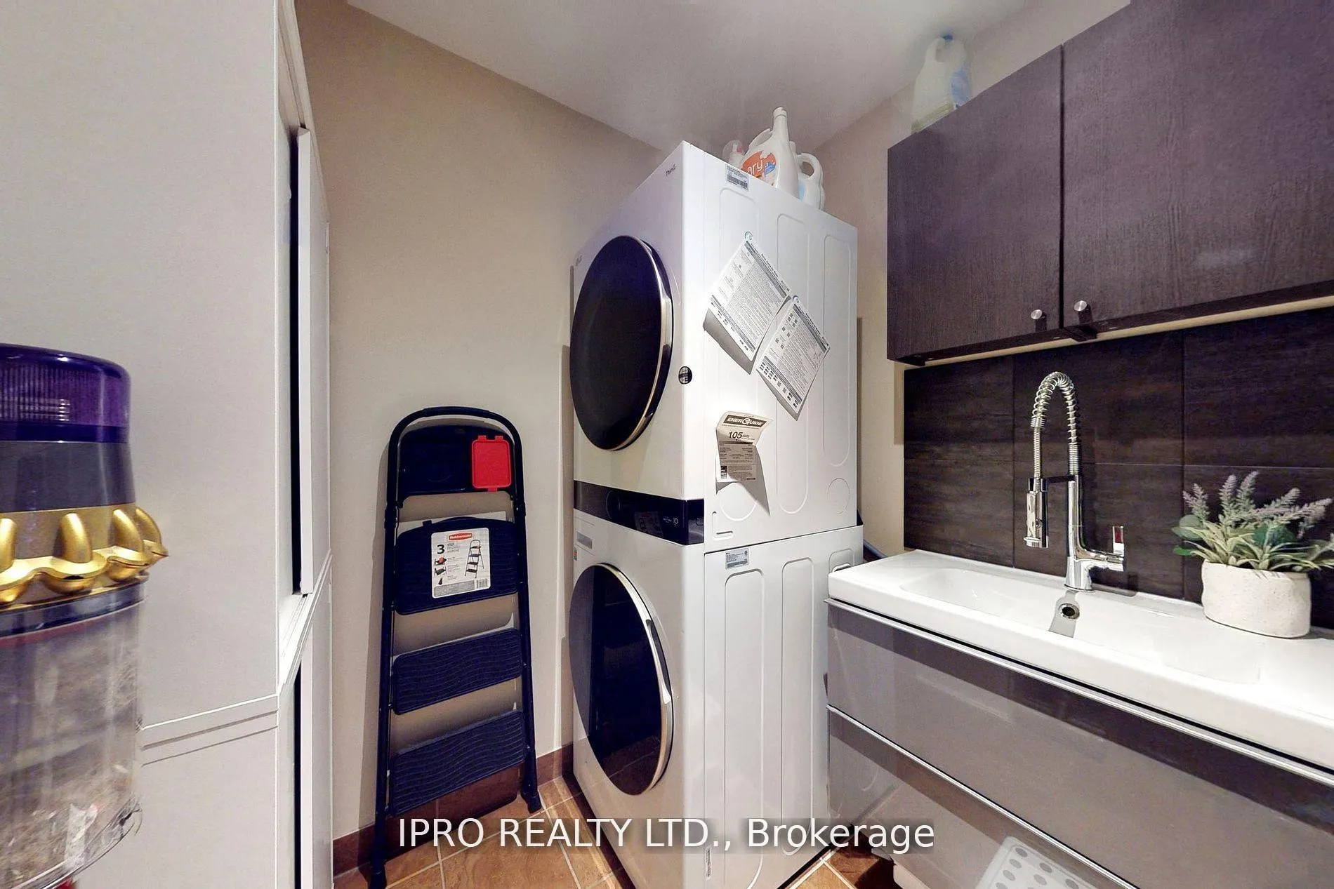 Photo 28 of 80 Oakhaven Place, Hamilton, Ancaster — HOMEH