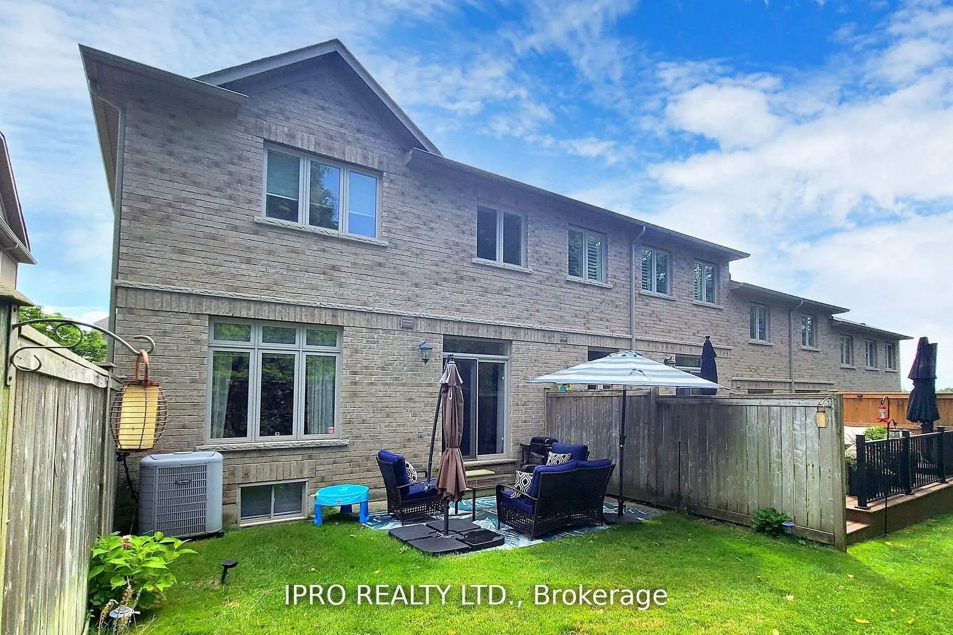 Photo 36 of 80 Oakhaven Place, Hamilton, Ancaster — HOMEH