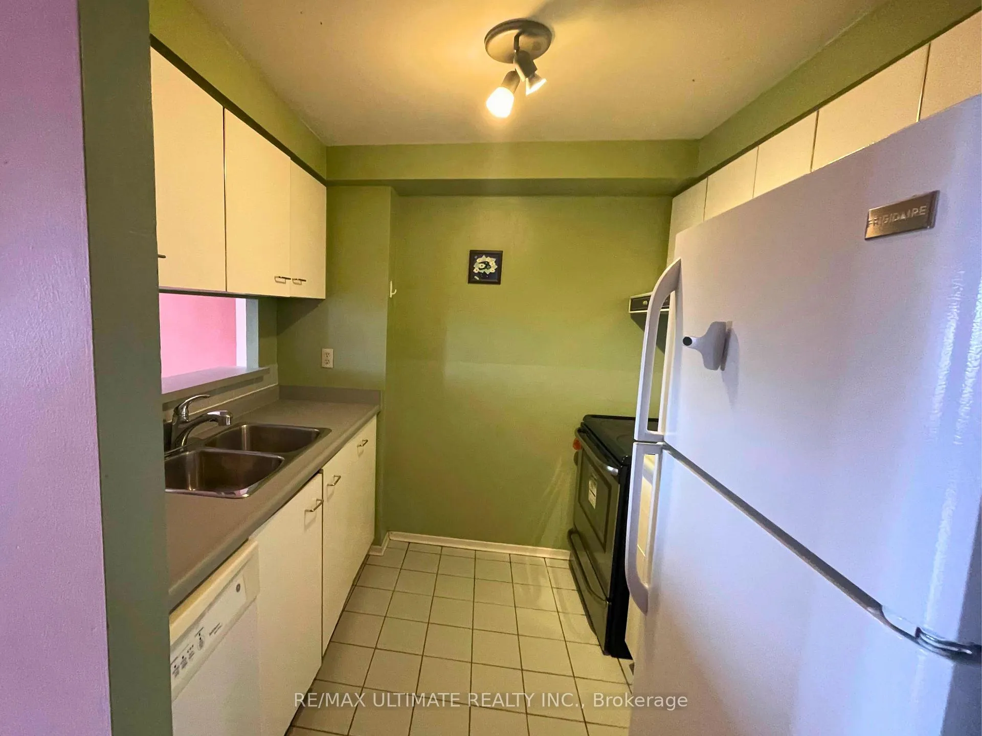 Photo 7 of Unit 804, 117 Gerrard Street E, Toronto, Church-Yonge Corridor — HOMEH