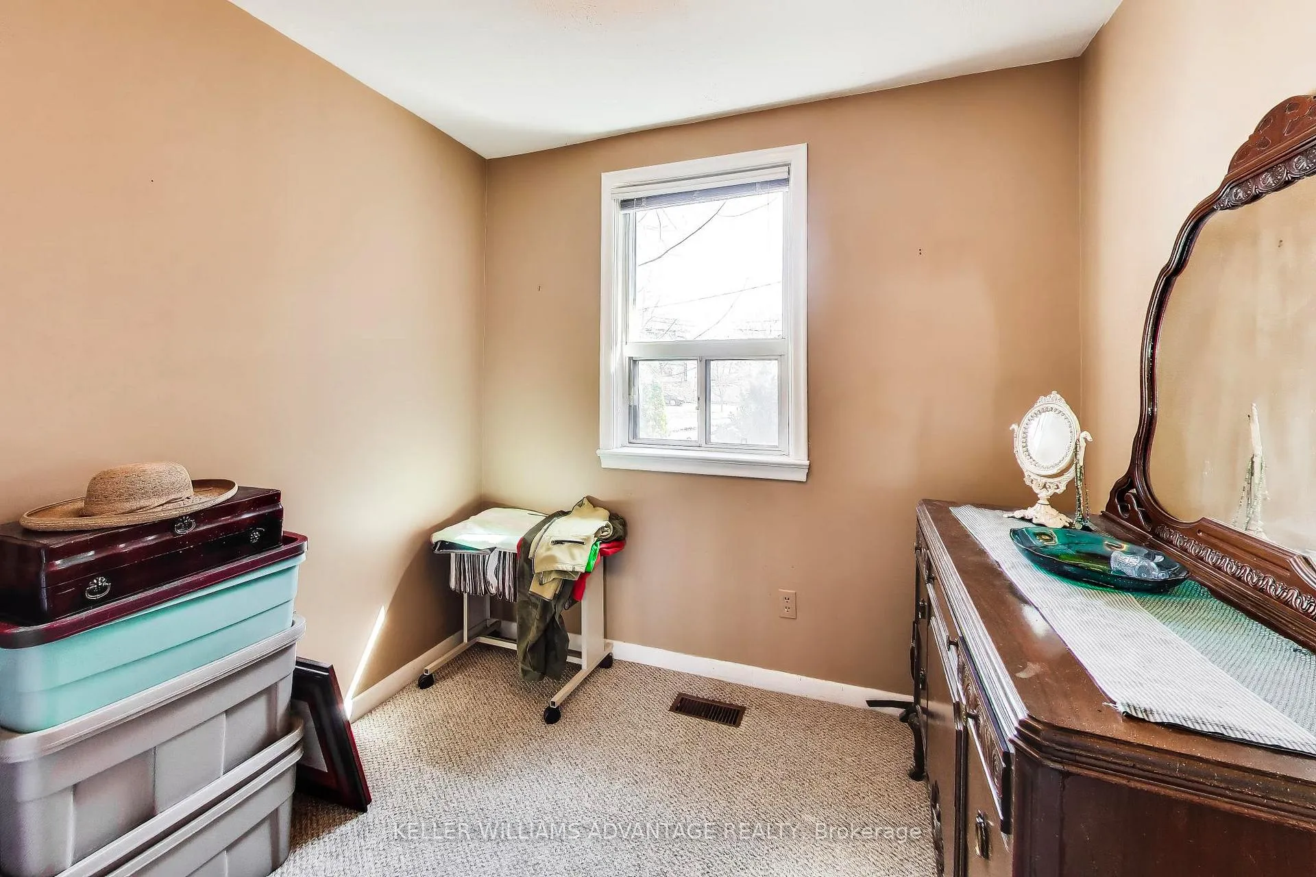 Photo 10 of 270 Glebemount Avenue, Toronto, Danforth Village-East York — HOMEH