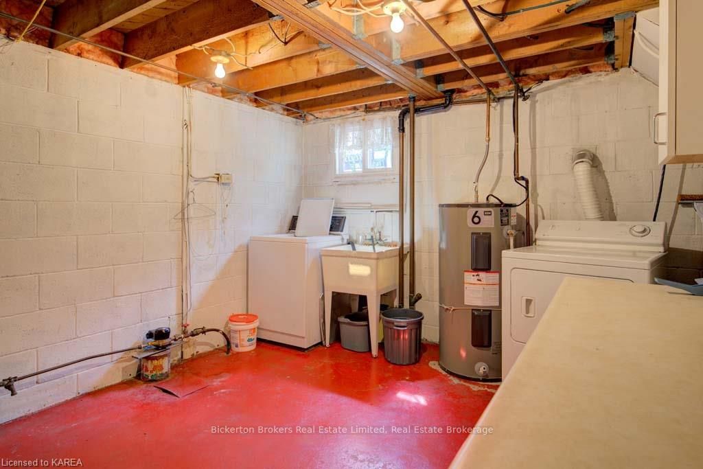 Photo 15 of 258 Arthur Street, Gananoque — HOMEH
