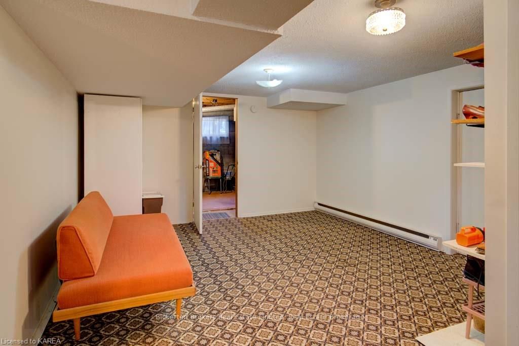 Photo 19 of 258 Arthur Street, Gananoque — HOMEH