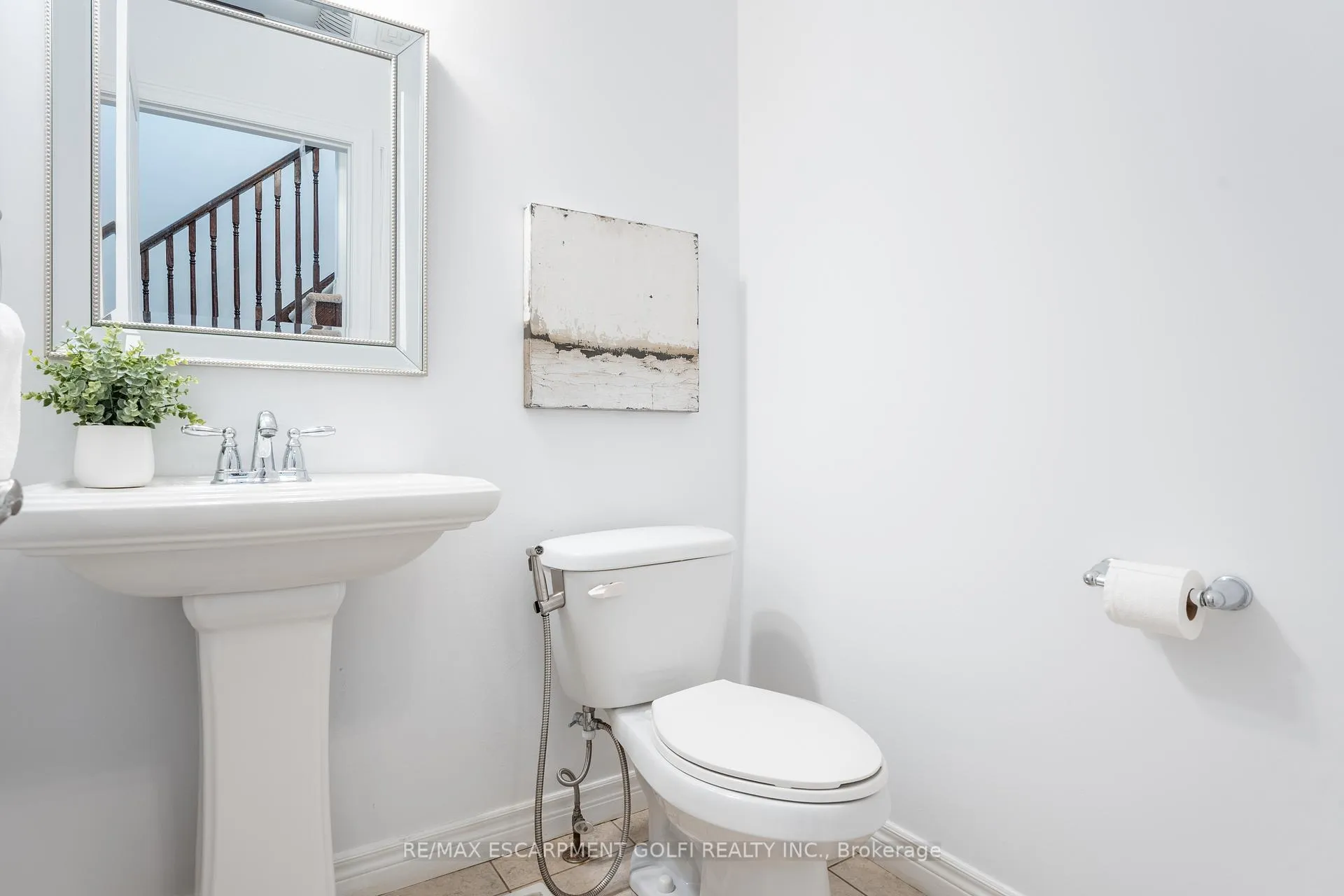 Photo 5 of 71 Chamomile Drive, Hamilton, Randall — HOMEH