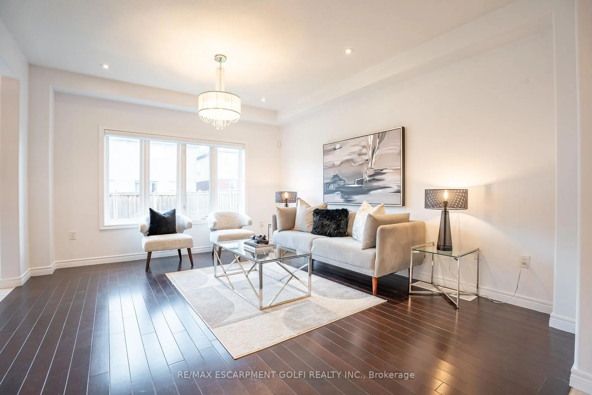 Photo 7 of 71 Chamomile Drive, Hamilton, Randall — HOMEH