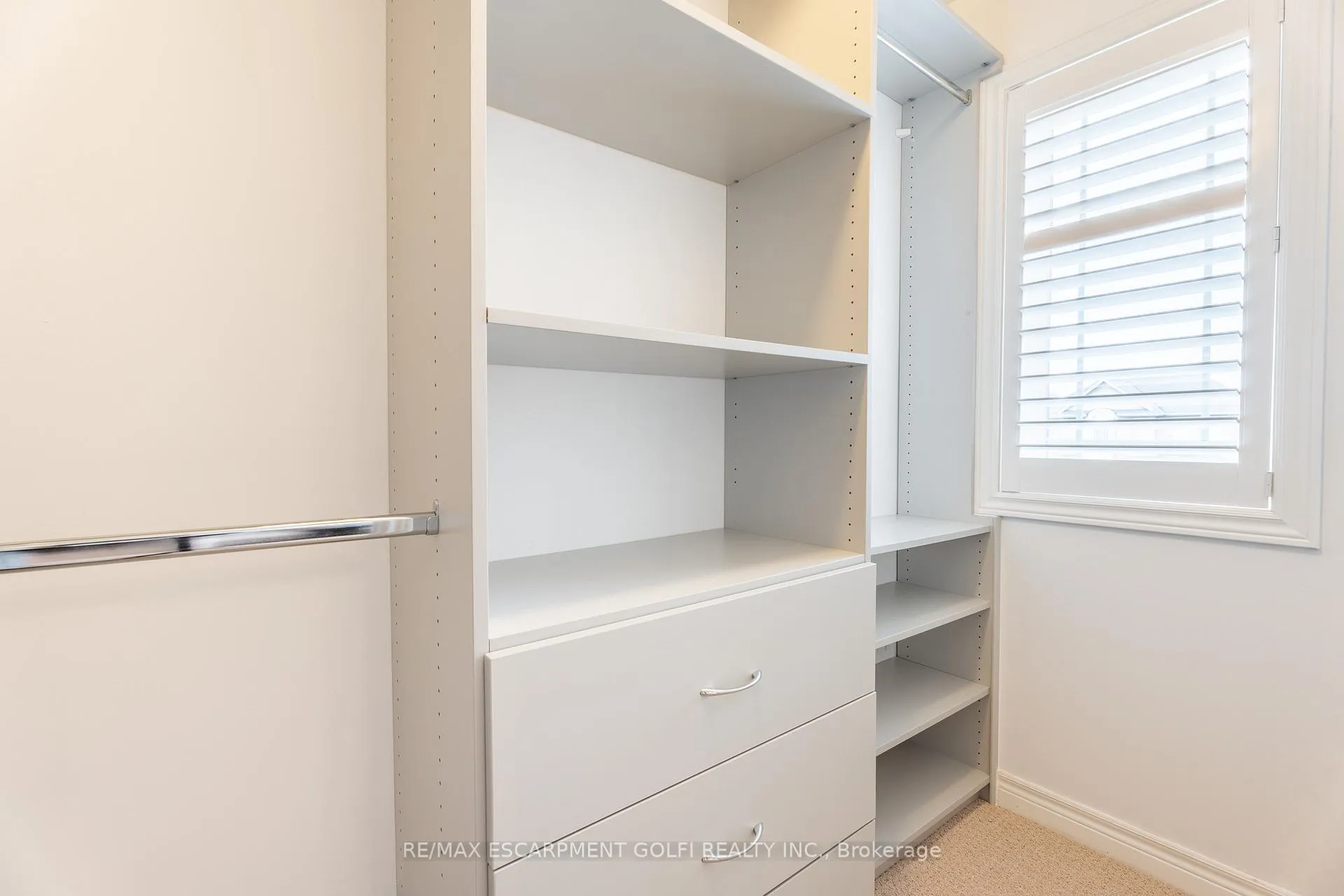 Photo 22 of 71 Chamomile Drive, Hamilton, Randall — HOMEH