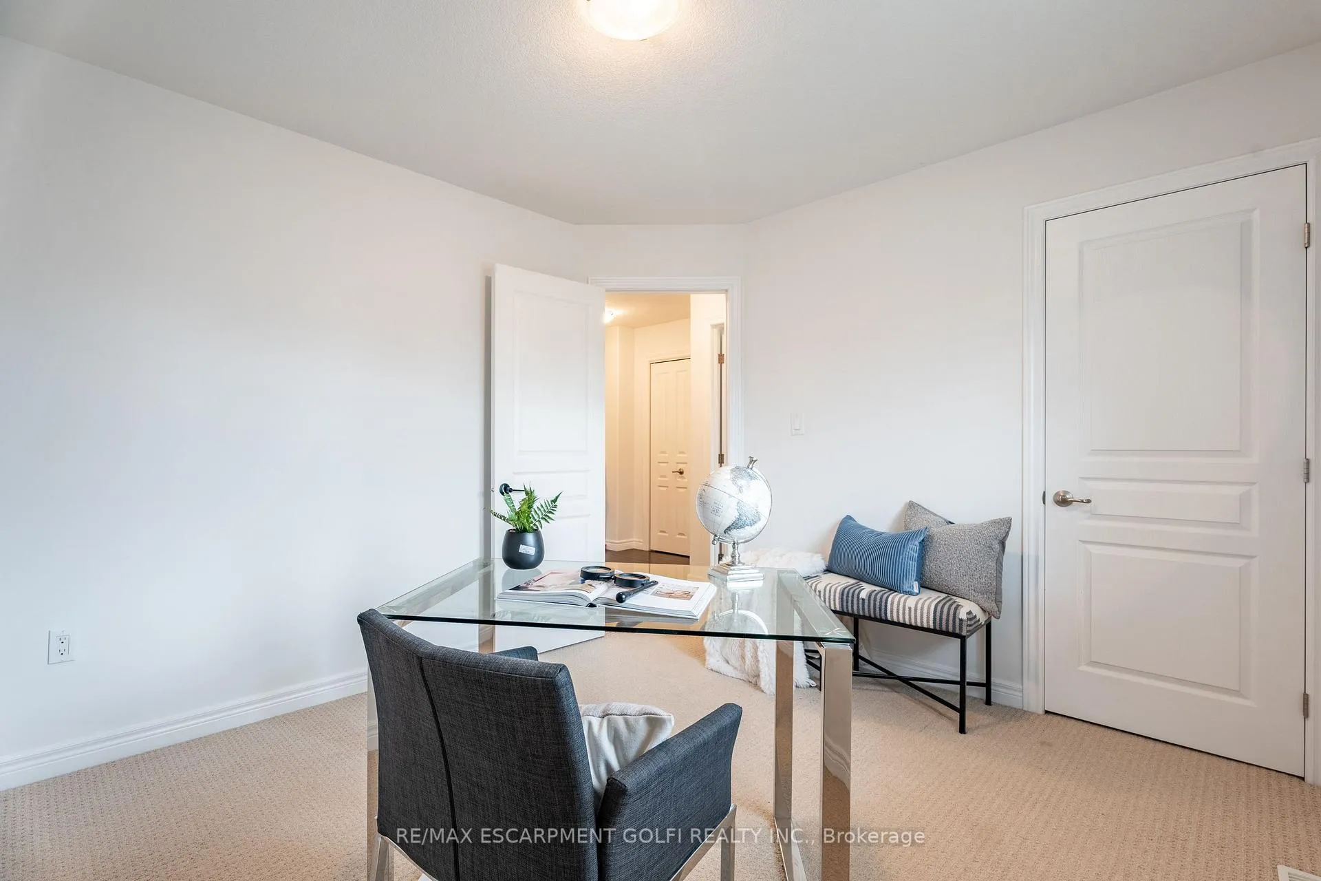 Photo 26 of 71 Chamomile Drive, Hamilton, Randall — HOMEH