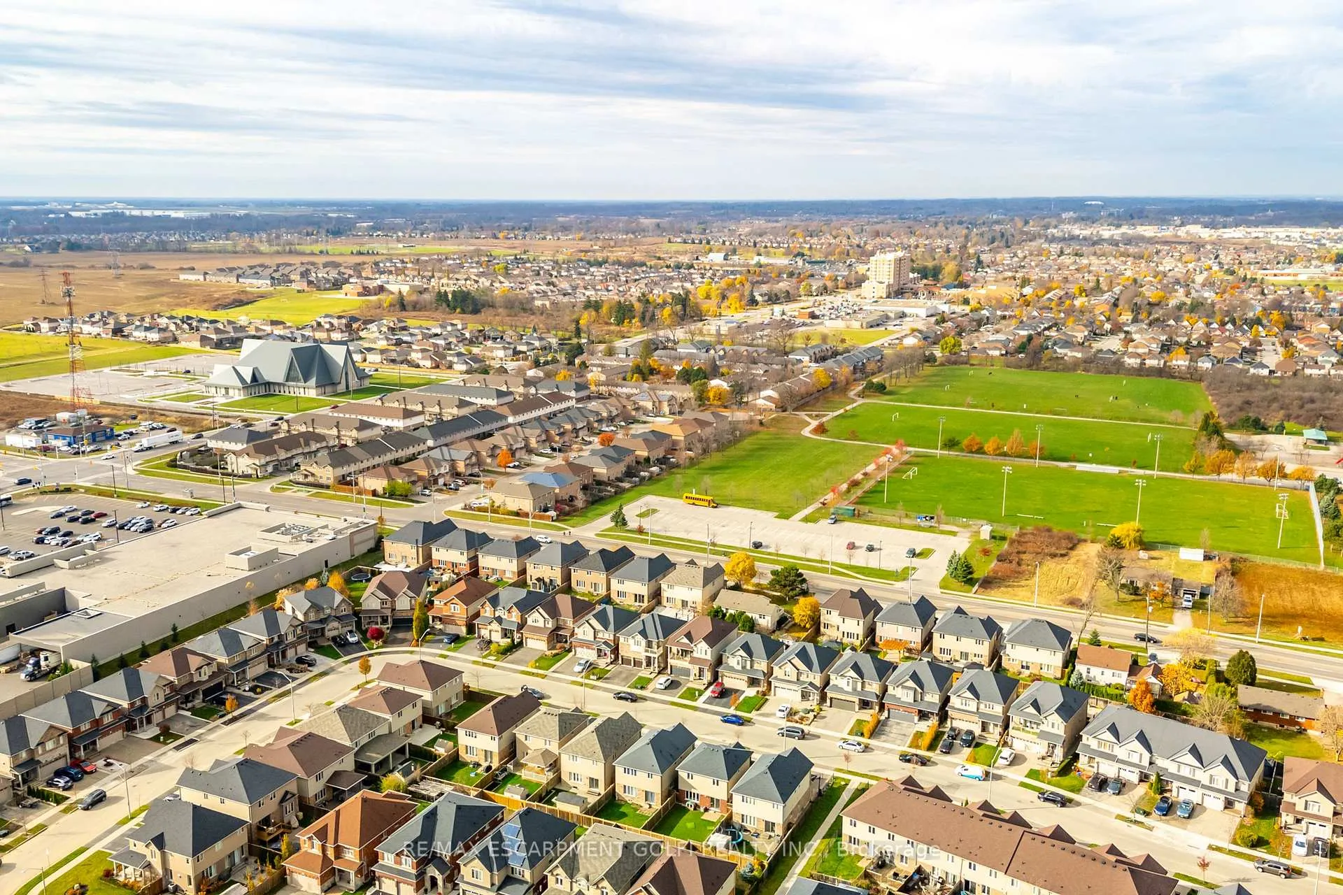 Photo 39 of 71 Chamomile Drive, Hamilton, Randall — HOMEH