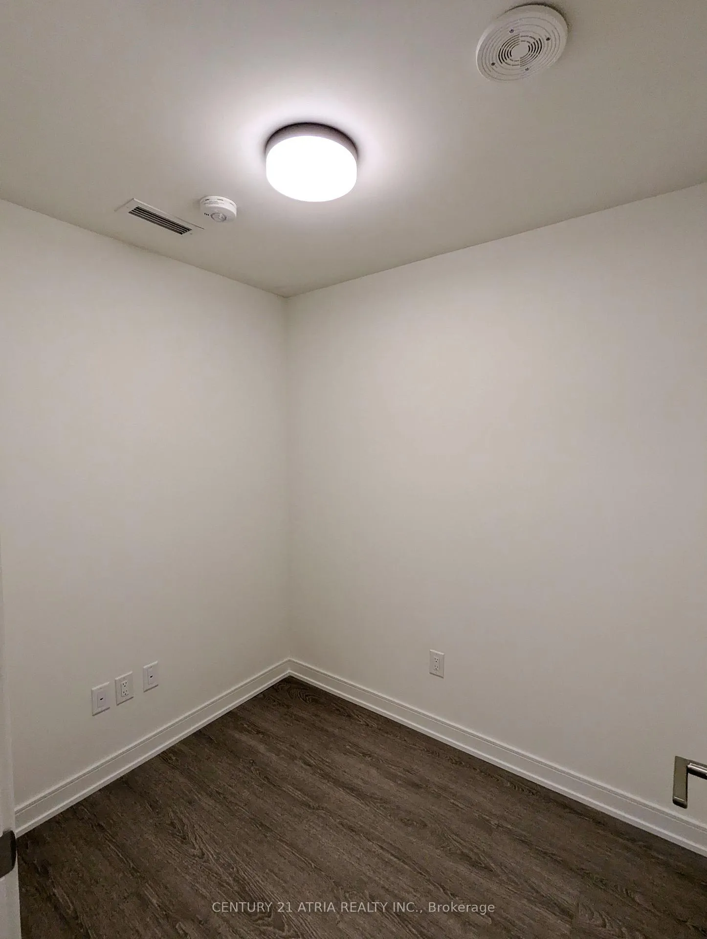 Photo 3 of Unit 513, 425 Front Street E, Toronto, Waterfront Communities — HOMEH