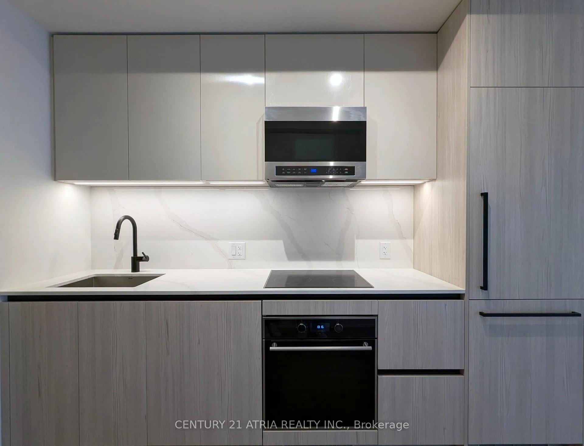Photo 5 of Unit 513, 425 Front Street E, Toronto, Waterfront Communities — HOMEH