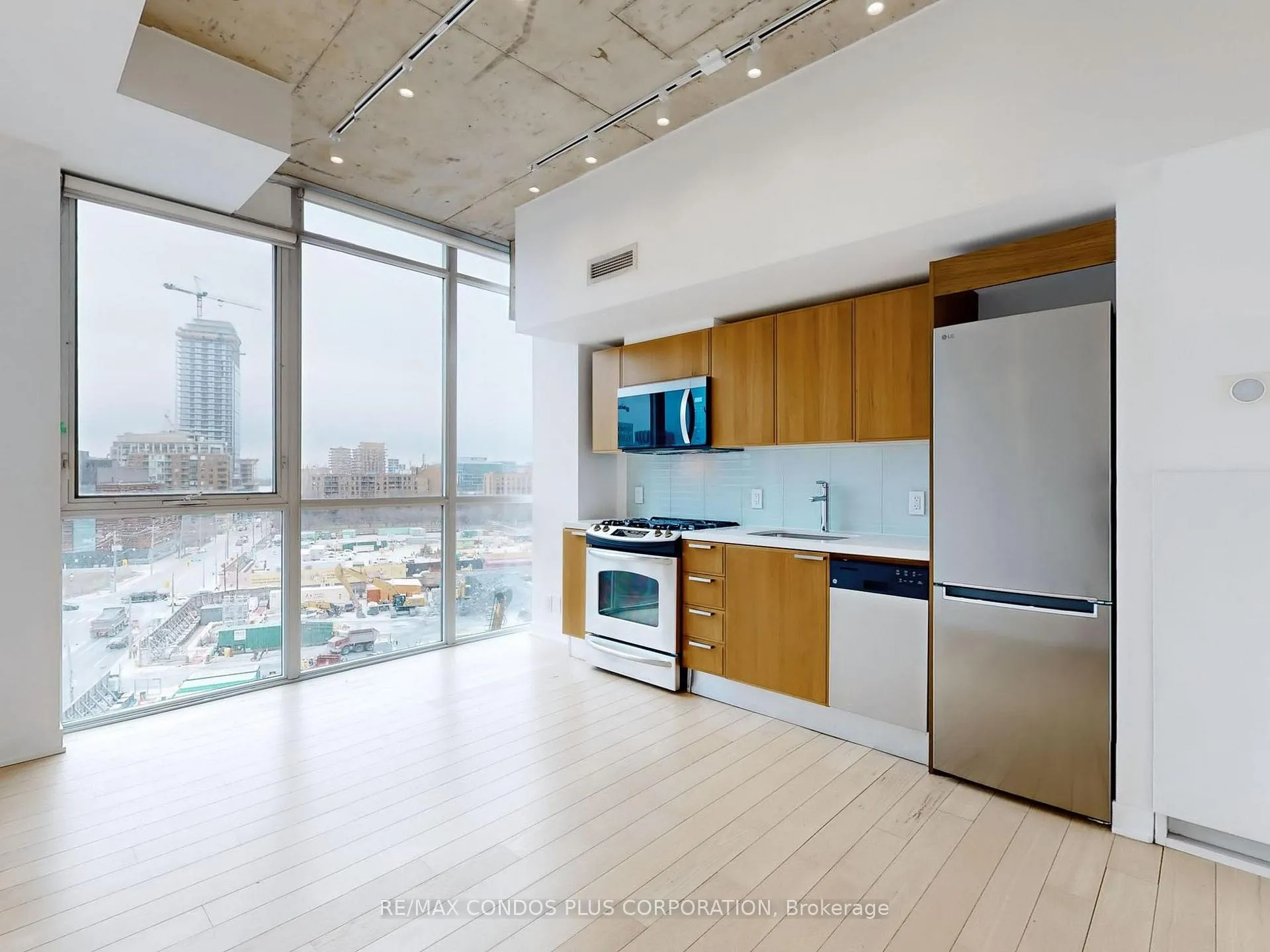 Photo 7 of Unit 710, 318 King Street E, Toronto, Moss Park — HOMEH
