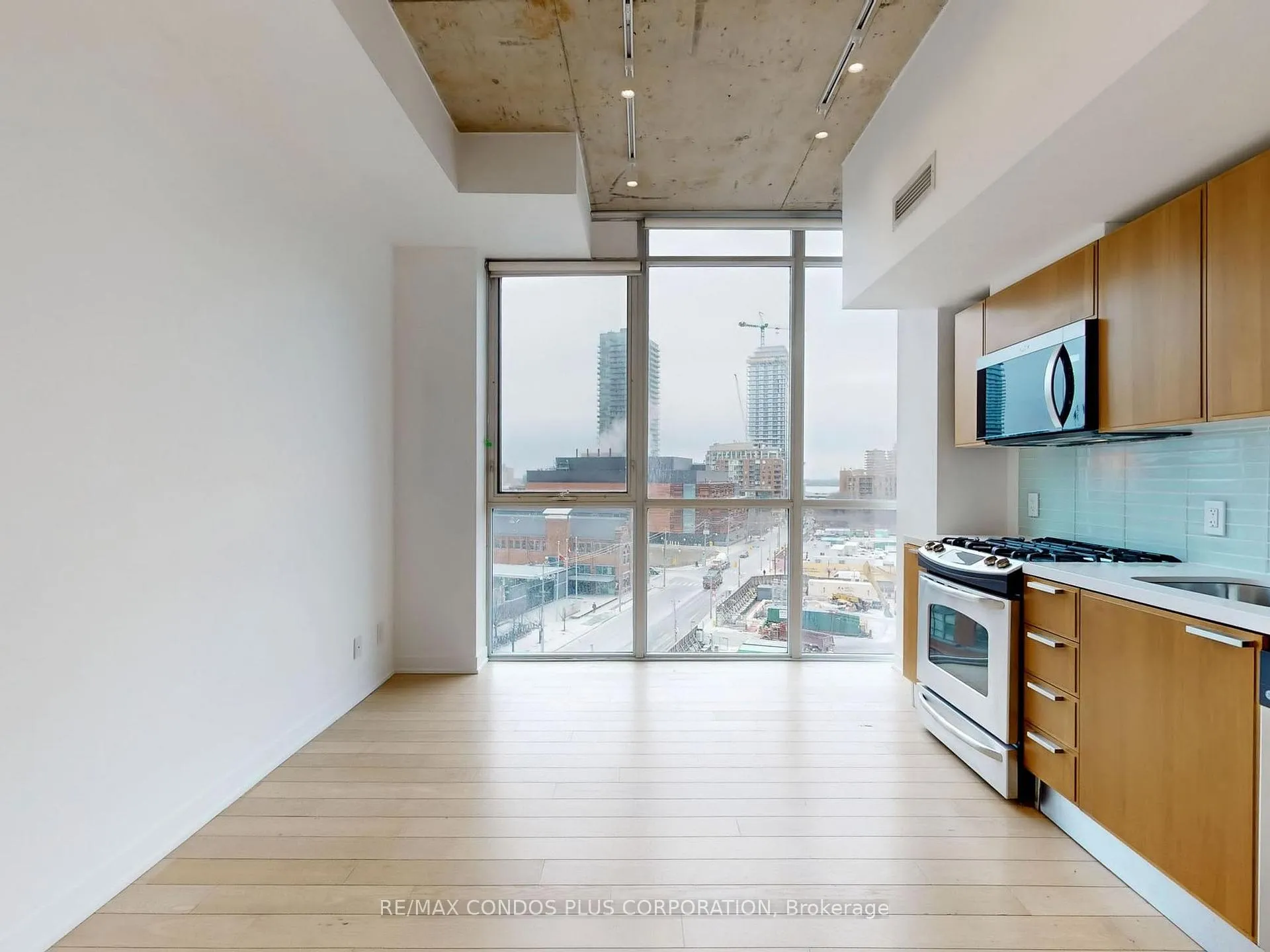 Photo 8 of Unit 710, 318 King Street E, Toronto, Moss Park — HOMEH