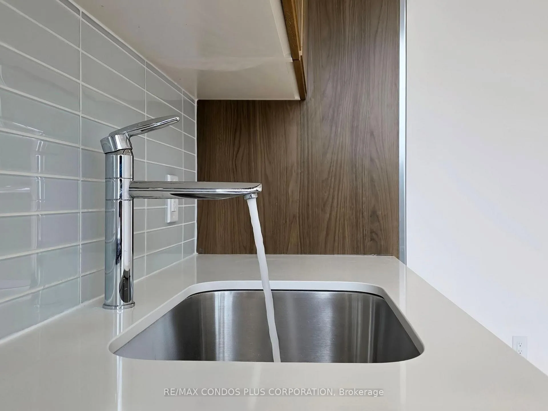 Photo 14 of Unit 710, 318 King Street E, Toronto, Moss Park — HOMEH