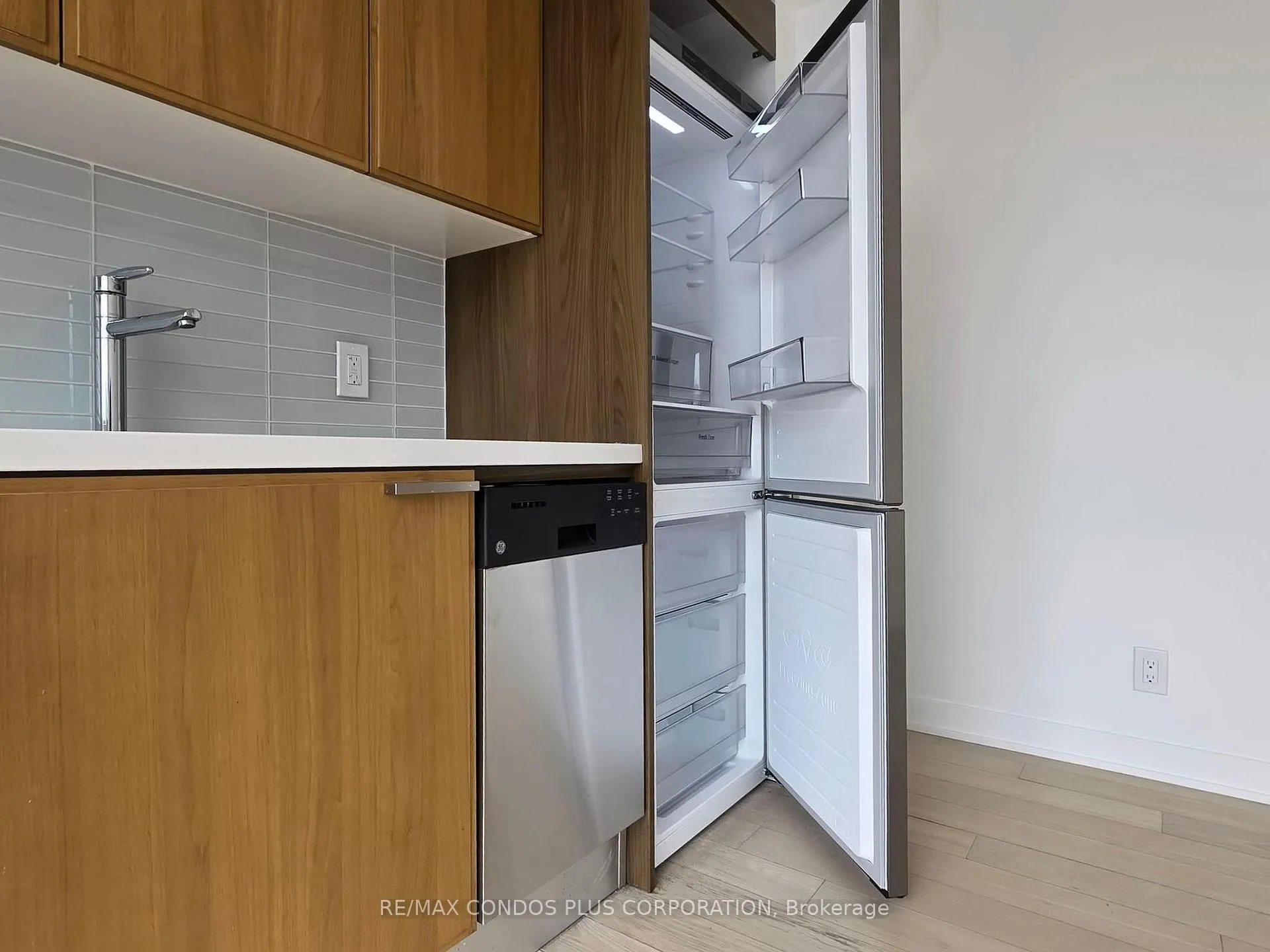 Photo 15 of Unit 710, 318 King Street E, Toronto, Moss Park — HOMEH