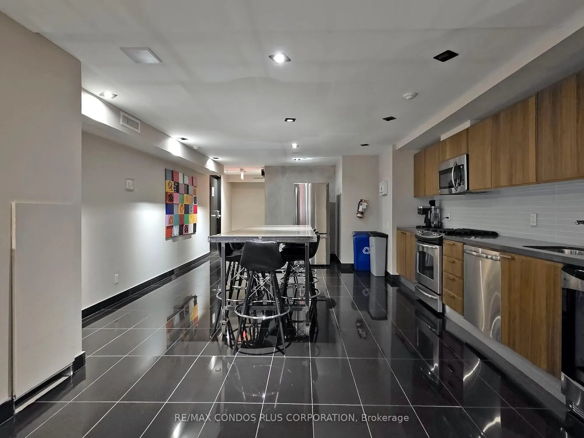 Photo 32 of Unit 710, 318 King Street E, Toronto, Moss Park — HOMEH