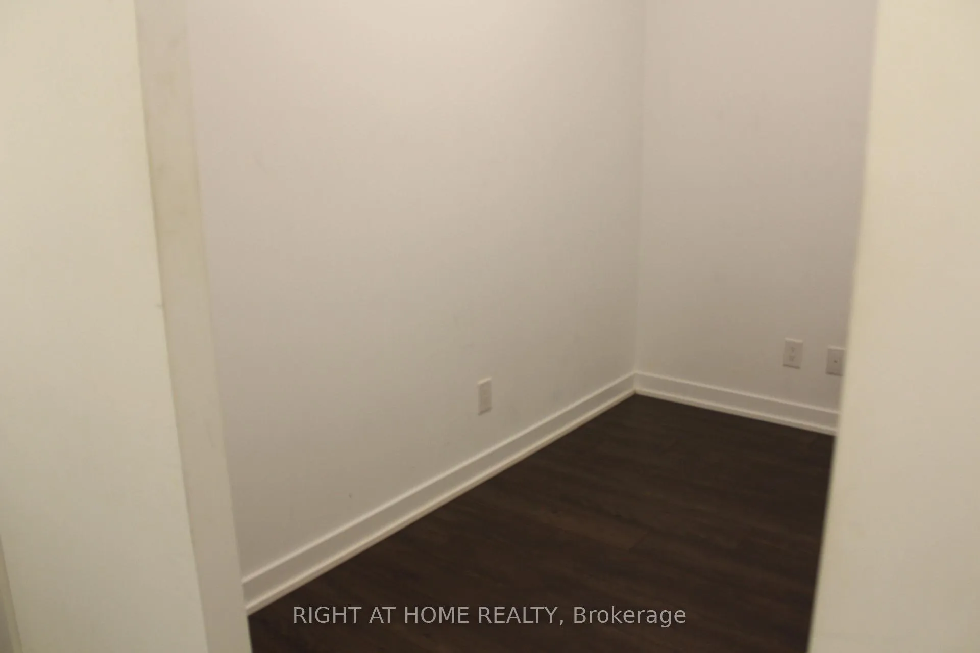 Photo 12 of Unit 616, 5 Defries Street, Toronto, Regent Park — HOMEH