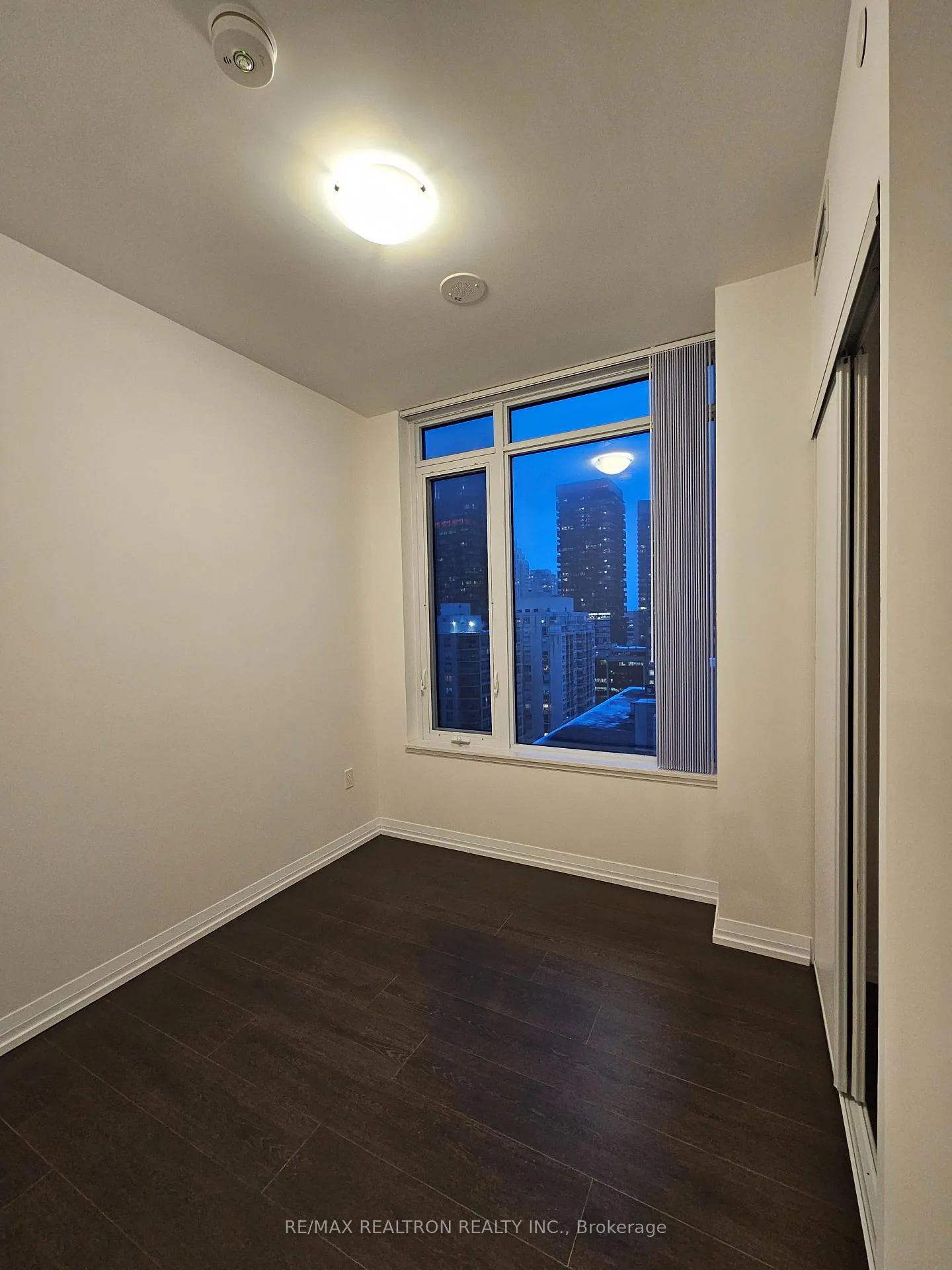 Photo 11 of Unit 1803, 25 Holly Street, Toronto, Mount Pleasant East — HOMEH