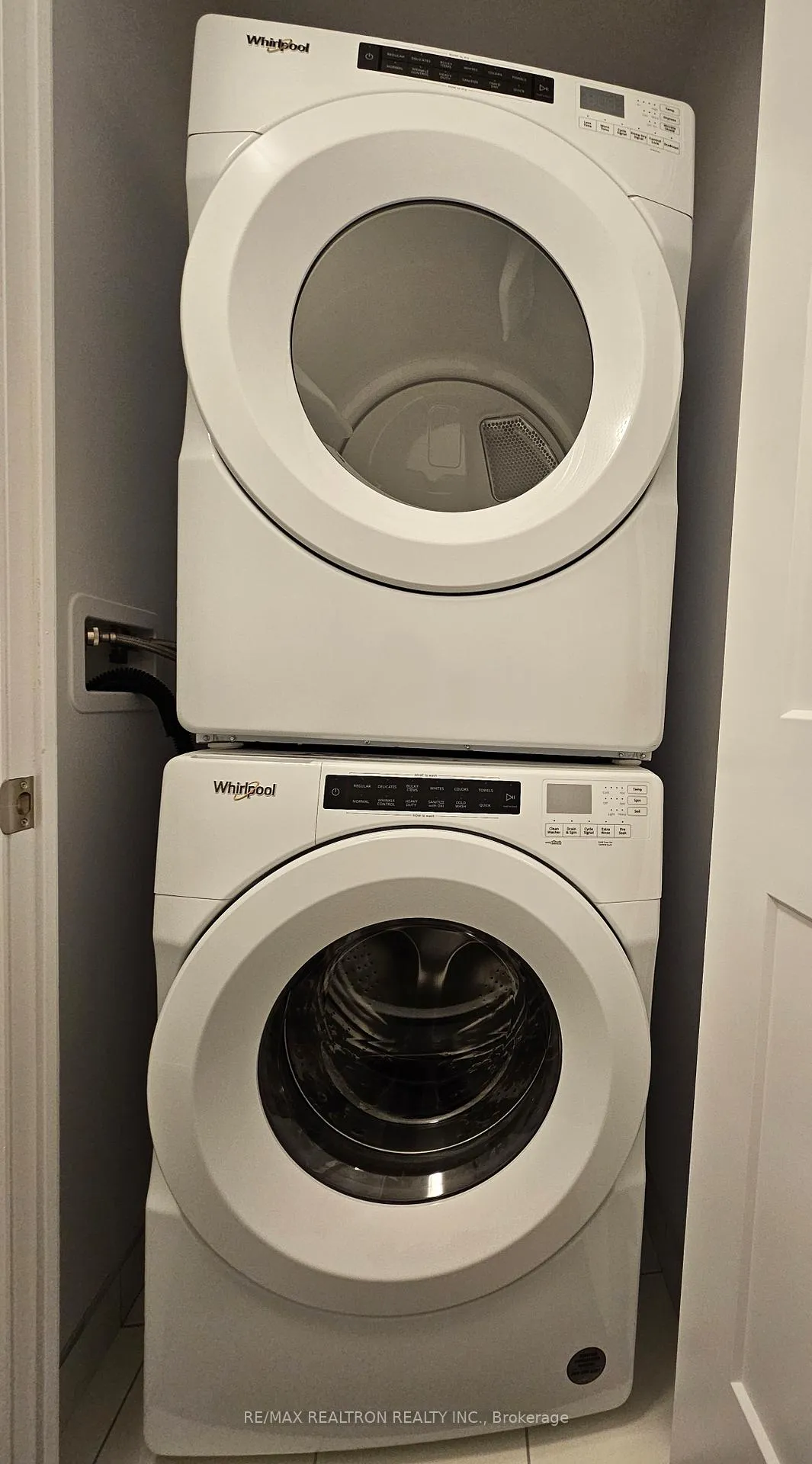 Photo 16 of Unit 1803, 25 Holly Street, Toronto, Mount Pleasant East — HOMEH