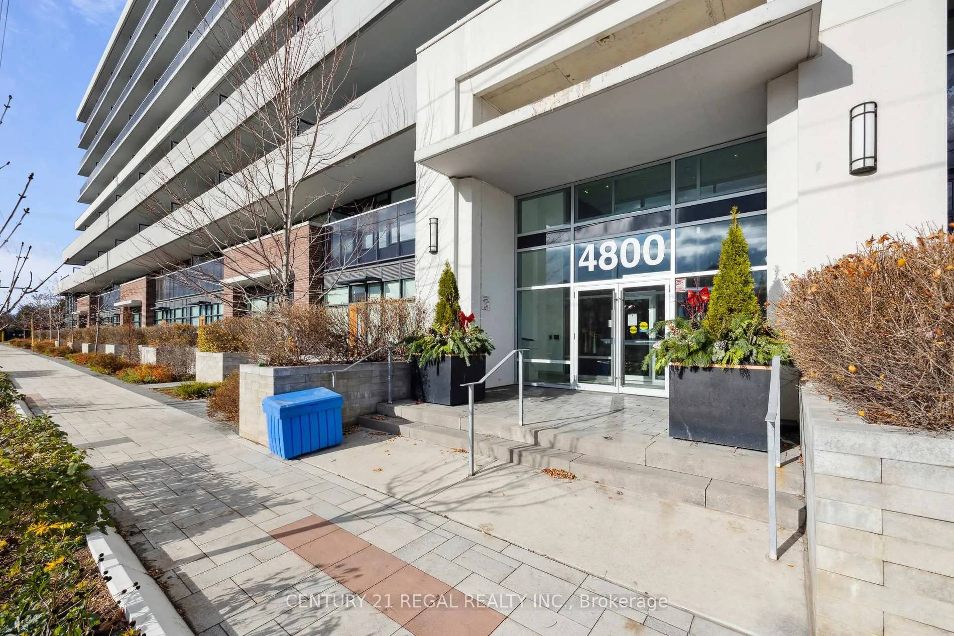Photo 23 of Unit 404, 4800 Highway 7, Vaughan, West Woodbridge — HOMEH