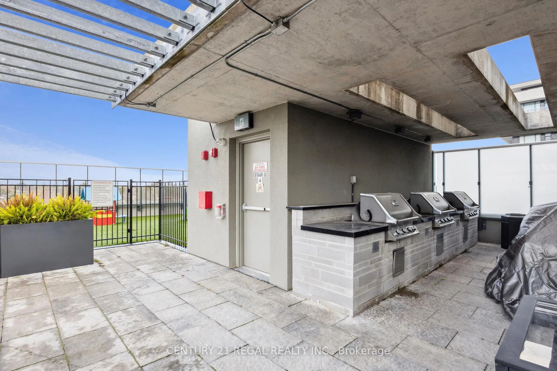 Photo 25 of Unit 404, 4800 Highway 7, Vaughan, West Woodbridge — HOMEH
