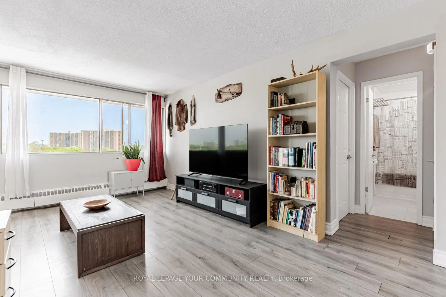 Photo 11 of Unit 912, 10 Sunny Glenway, Toronto, Flemingdon Park — HOMEH