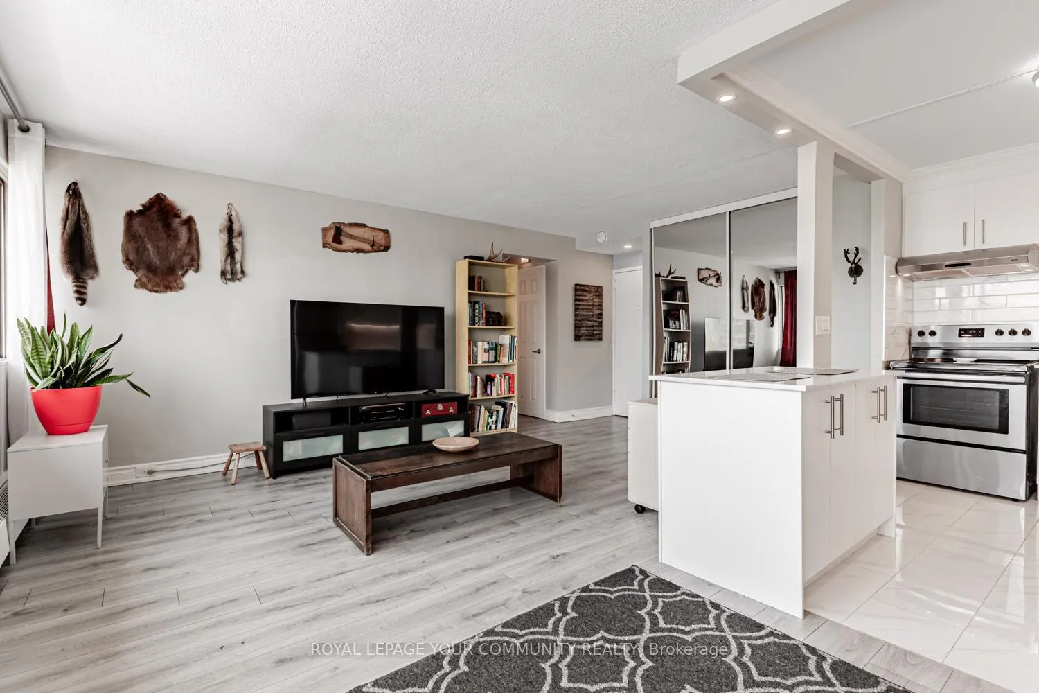 Photo 12 of Unit 912, 10 Sunny Glenway, Toronto, Flemingdon Park — HOMEH